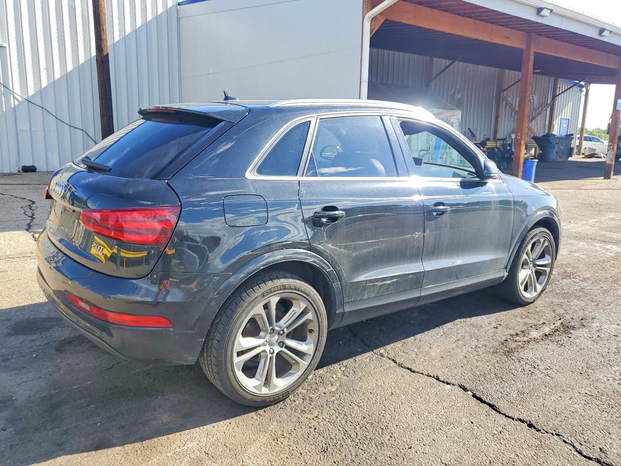 2015 Audi Q3 Prestige Black vin: WA1GFCFS5FR014370