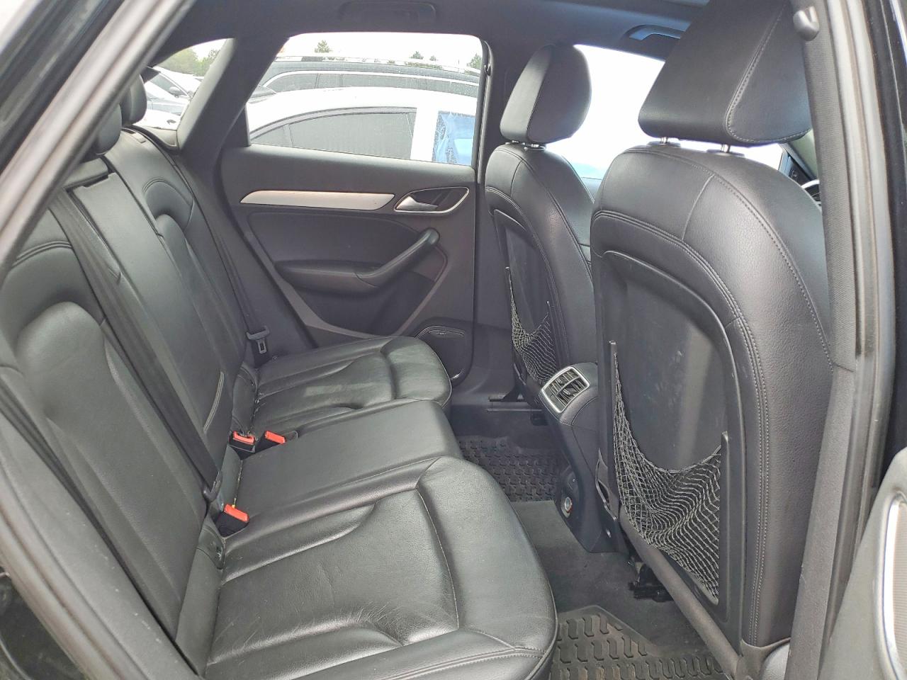 2015 Audi Q3 Prestige Black vin: WA1GFCFS5FR014370