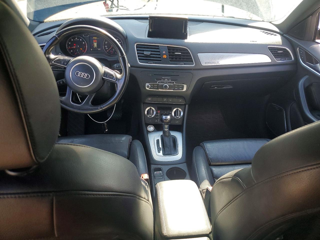 2015 Audi Q3 Prestige Black vin: WA1GFCFS5FR014370