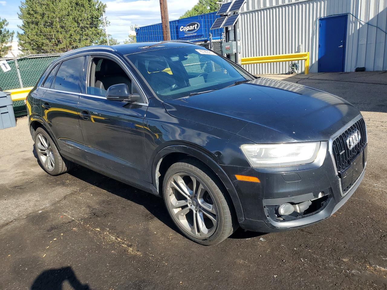 2015 Audi Q3 Prestige Black vin: WA1GFCFS5FR014370