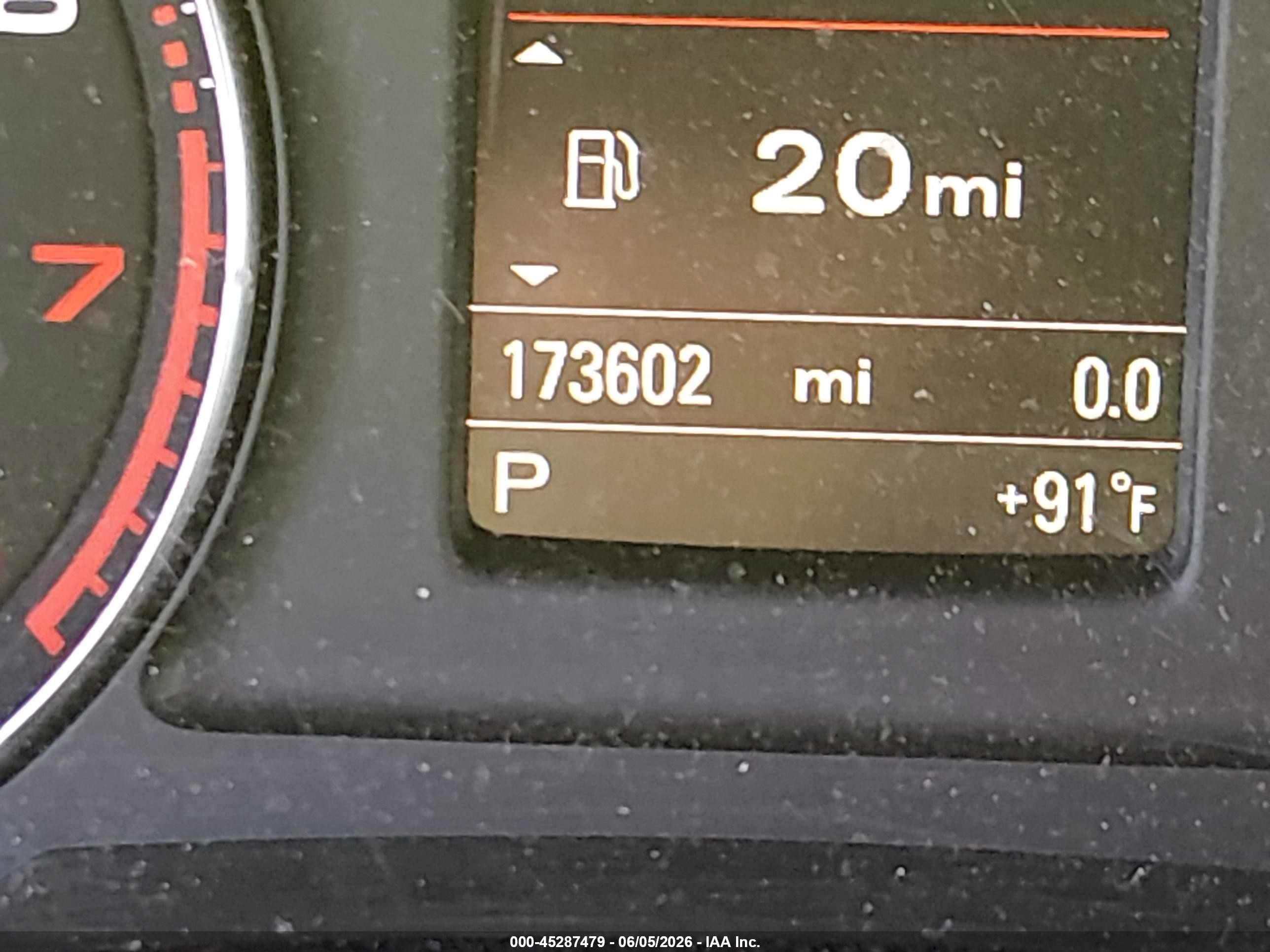 2015 Audi Q3 2.0t Premium Plus White vin: WA1GFCFS6FR003832