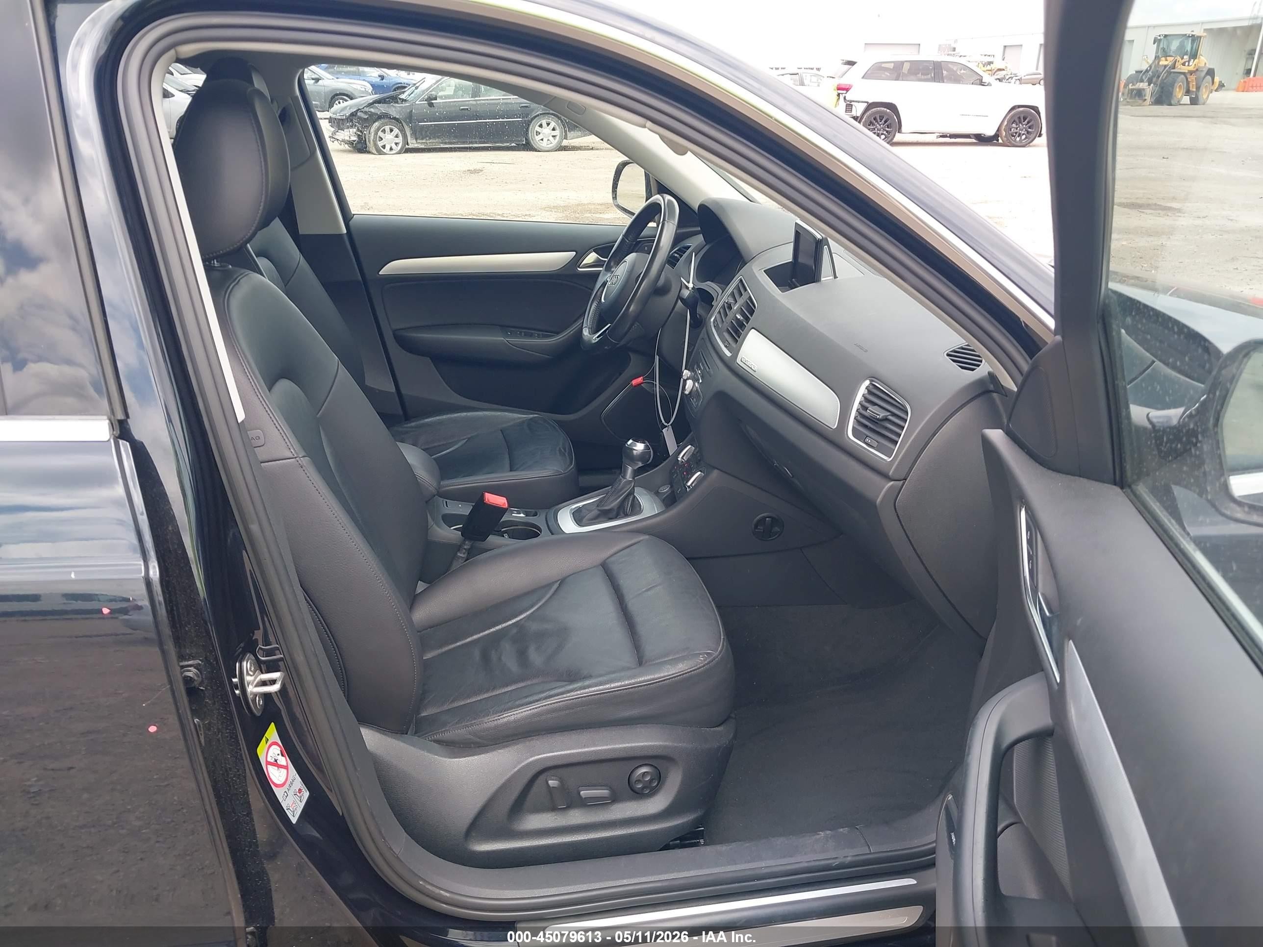 2015 Audi Q3 2.0t Premium Plus Dark Blue vin: WA1GFCFS6FR008903