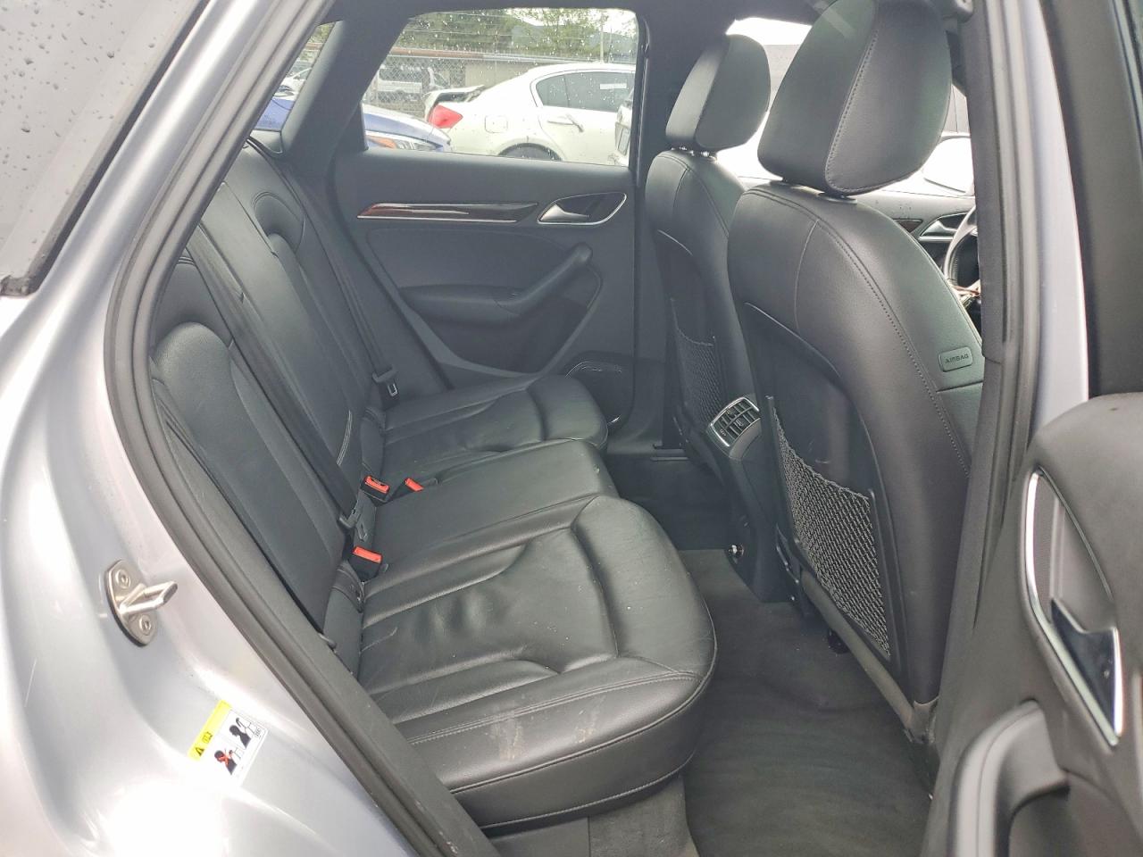 2015 Audi Q3 Prestige Silver vin: WA1GFCFS6FR010277