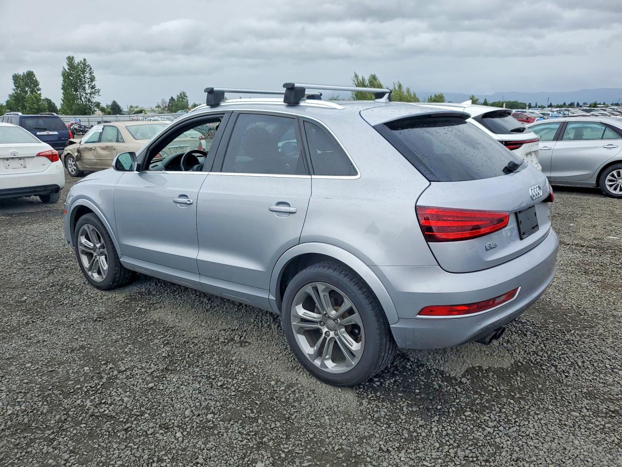 2015 Audi Q3 Prestige Silver vin: WA1GFCFS6FR010277