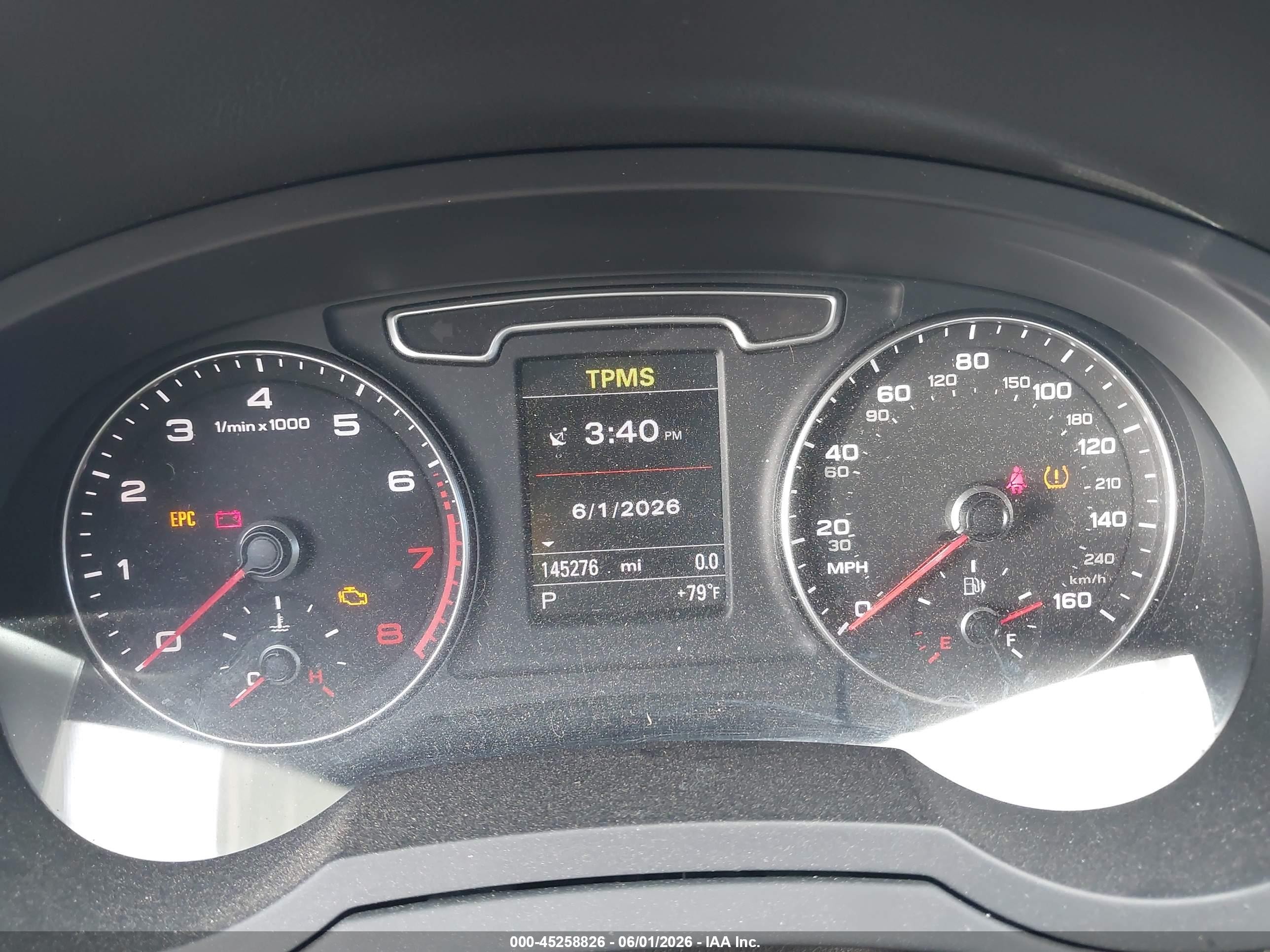 2015 Audi Q3 2.0t Premium Plus Gray vin: WA1GFCFS6FR012725