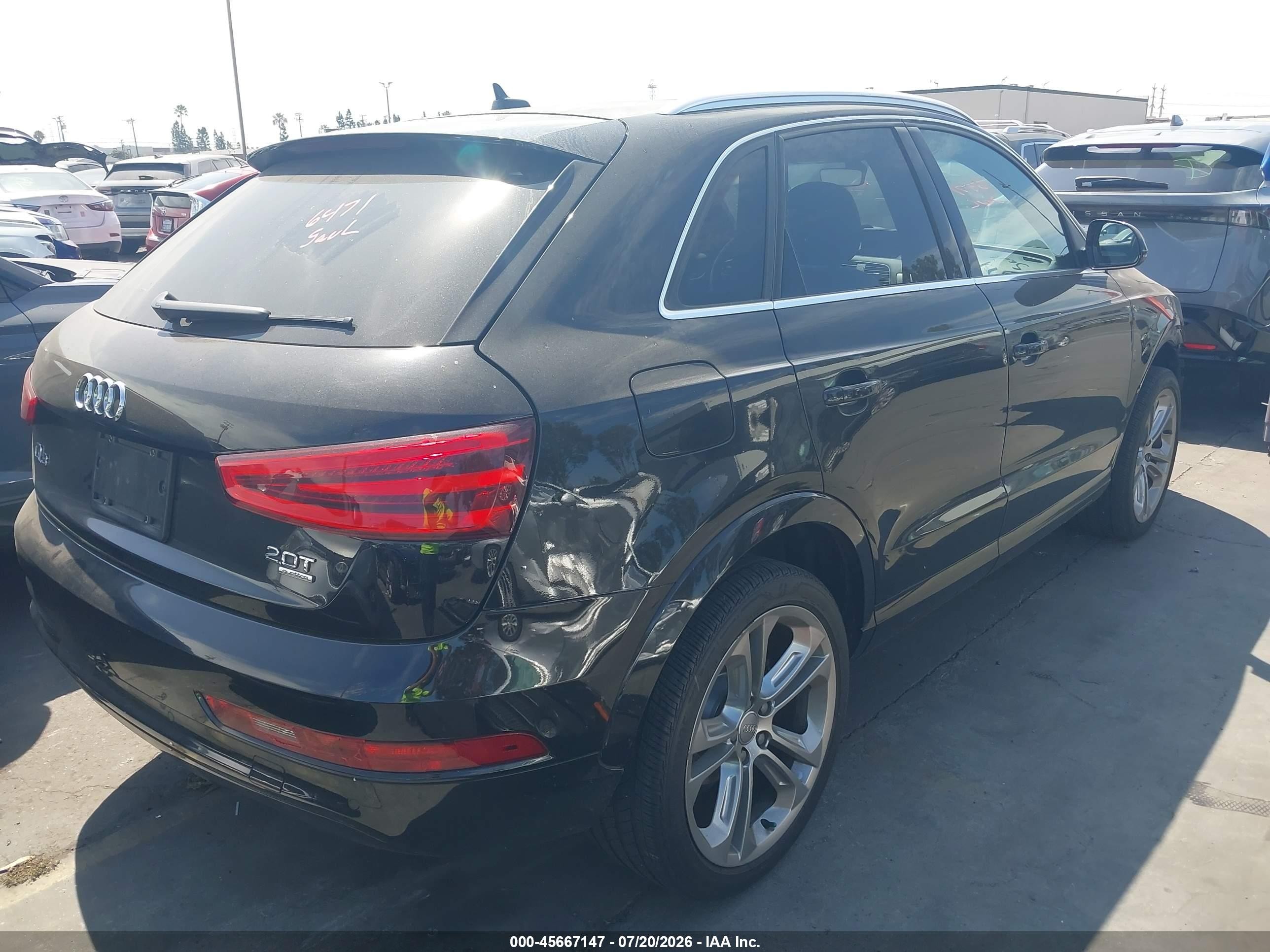2015 Audi Q3 2.0t Premium Plus Black vin: WA1GFCFS8FR013701