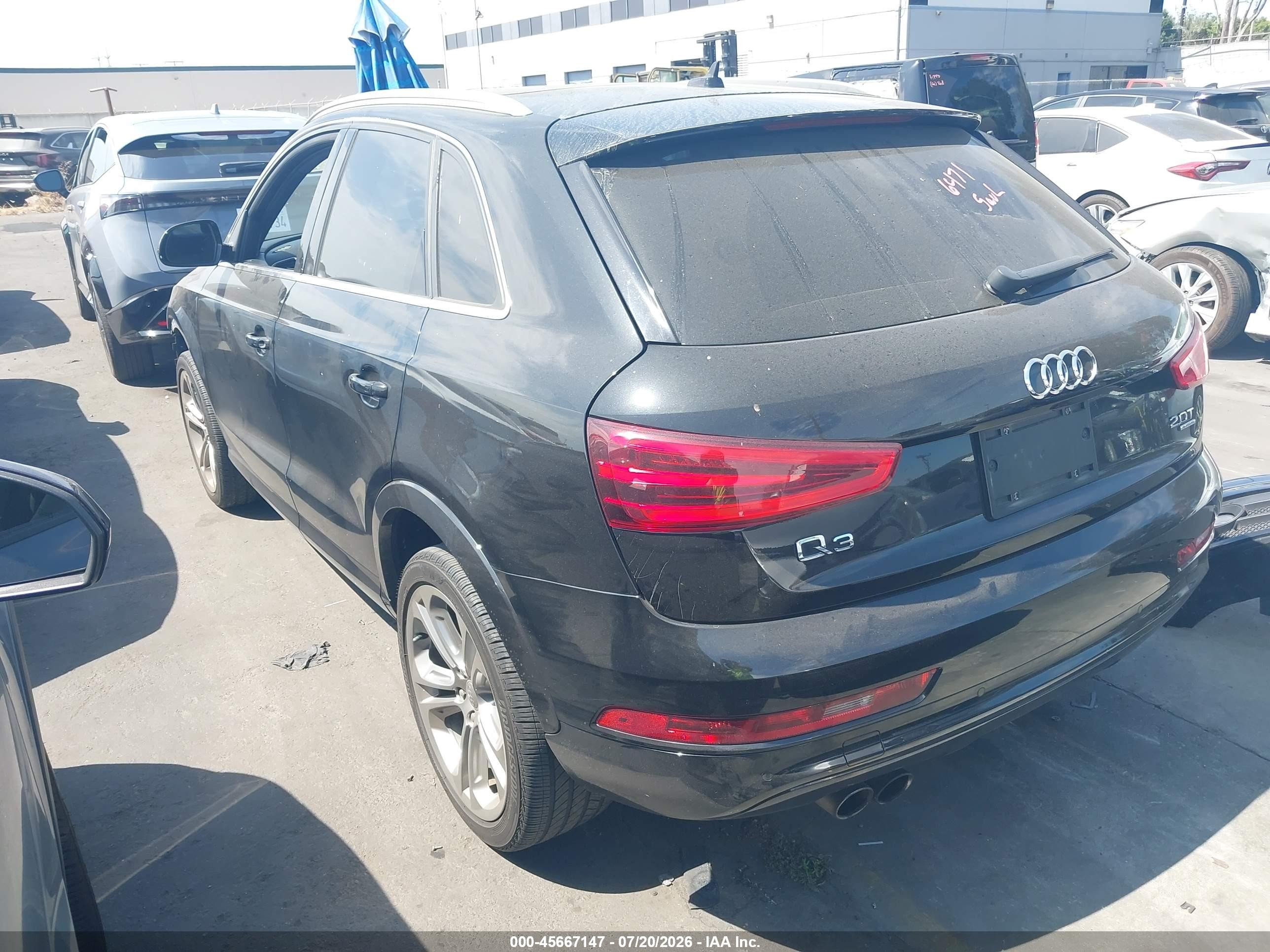 2015 Audi Q3 2.0t Premium Plus Black vin: WA1GFCFS8FR013701
