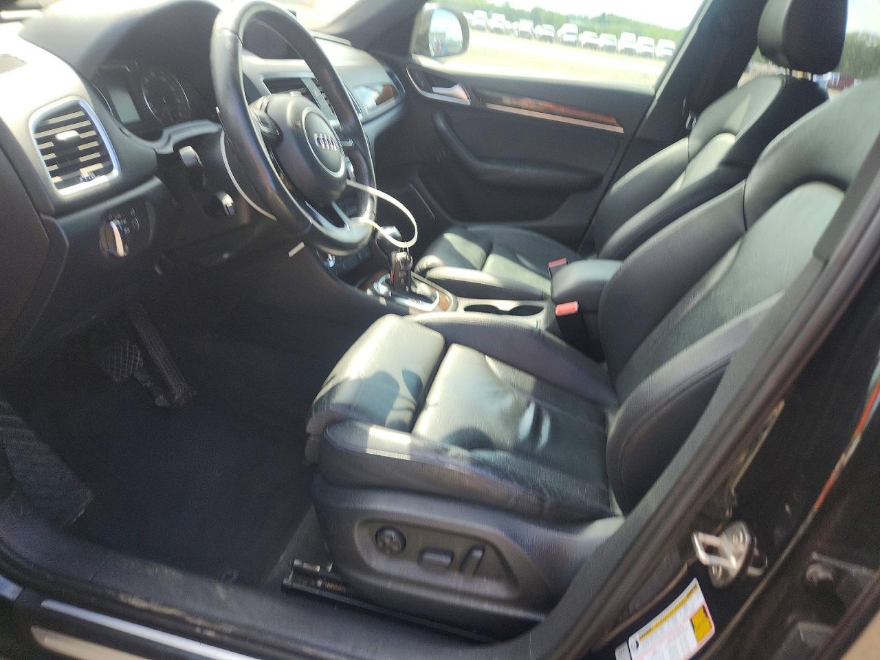 2015 Audi Q3 Prestige Black vin: WA1GFCFS9FR003615