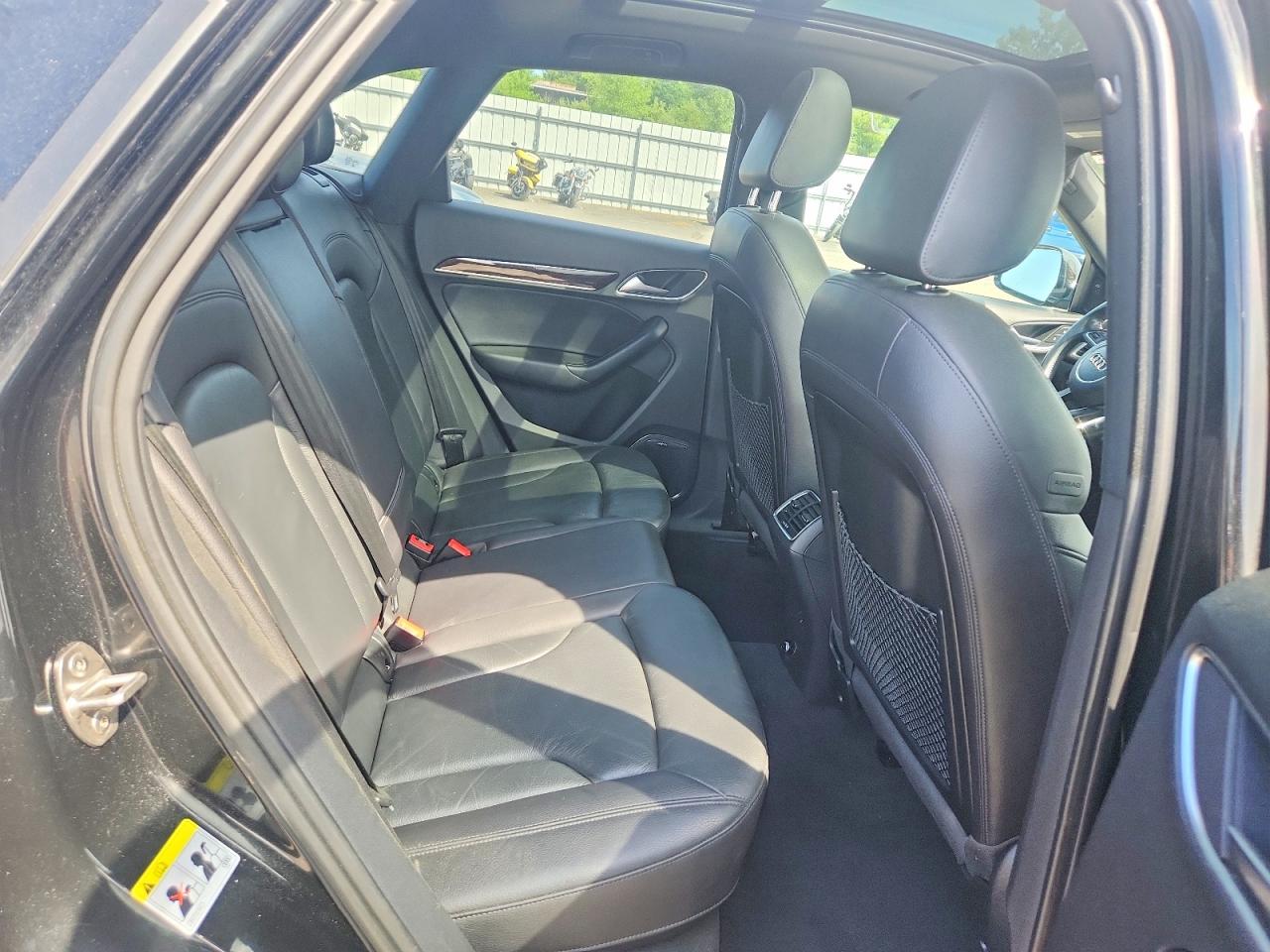 2015 Audi Q3 Prestige Black vin: WA1GFCFS9FR003615