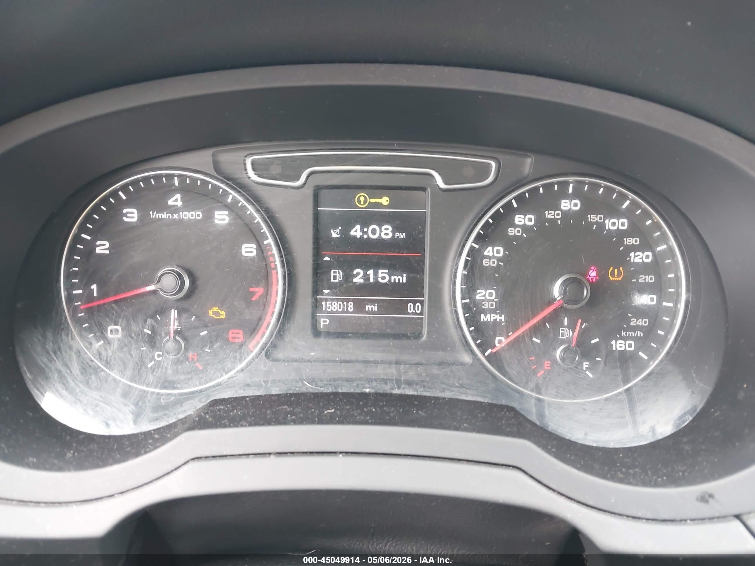 2015 Audi Q3 2.0t Premium Plus Белый vin: WA1GFCFS9FR006840