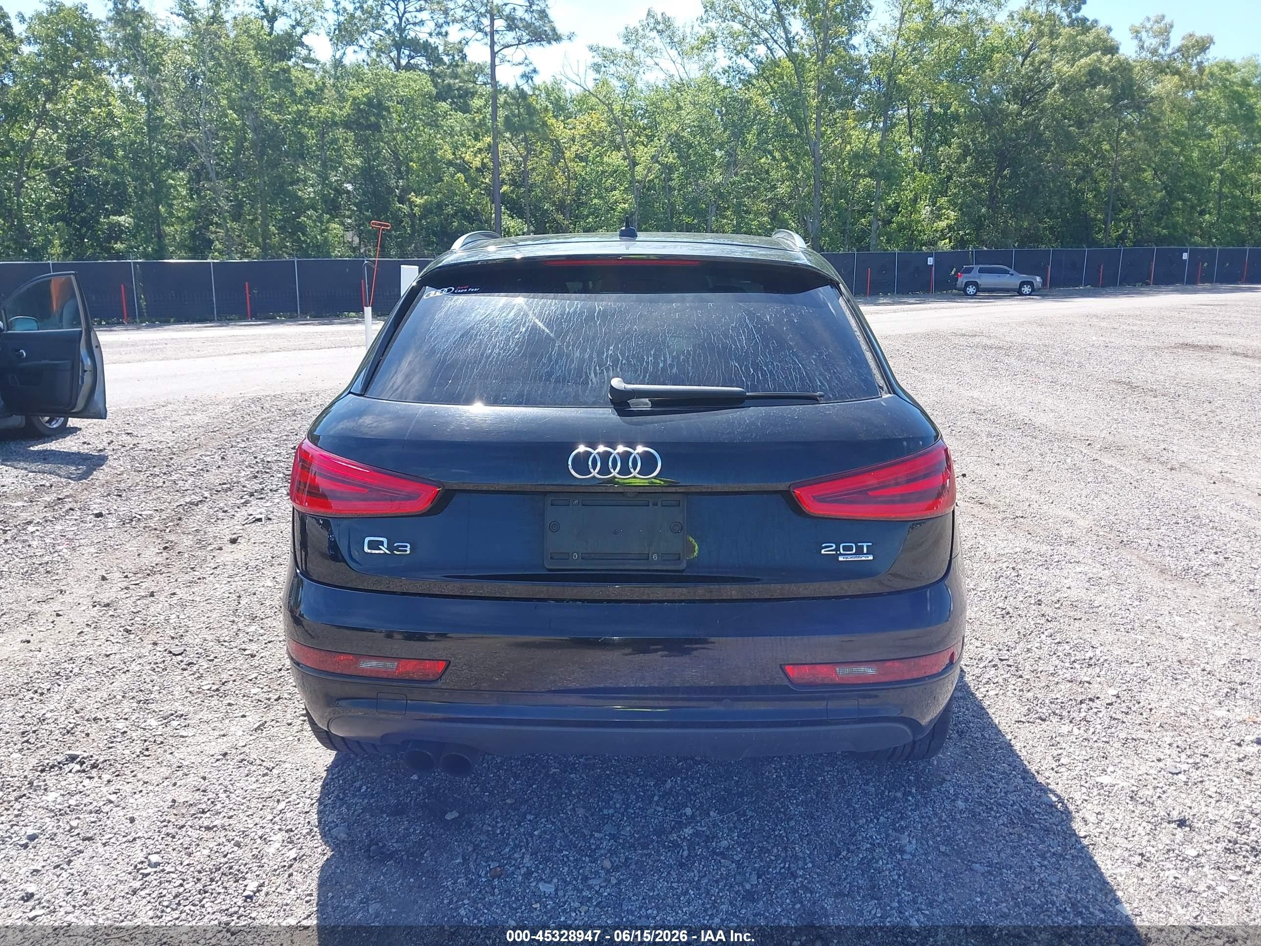 2015 Audi Q3 2.0t Premium Plus Black vin: WA1GFCFS9FR007695