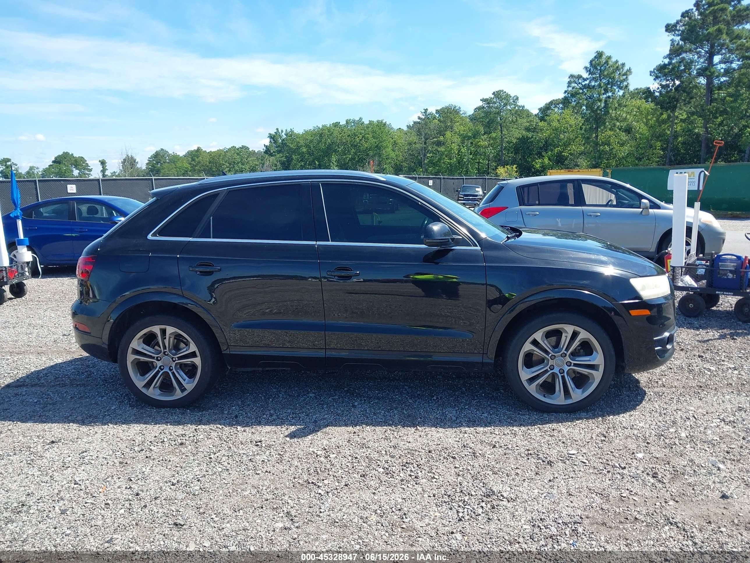 2015 Audi Q3 2.0t Premium Plus Black vin: WA1GFCFS9FR007695