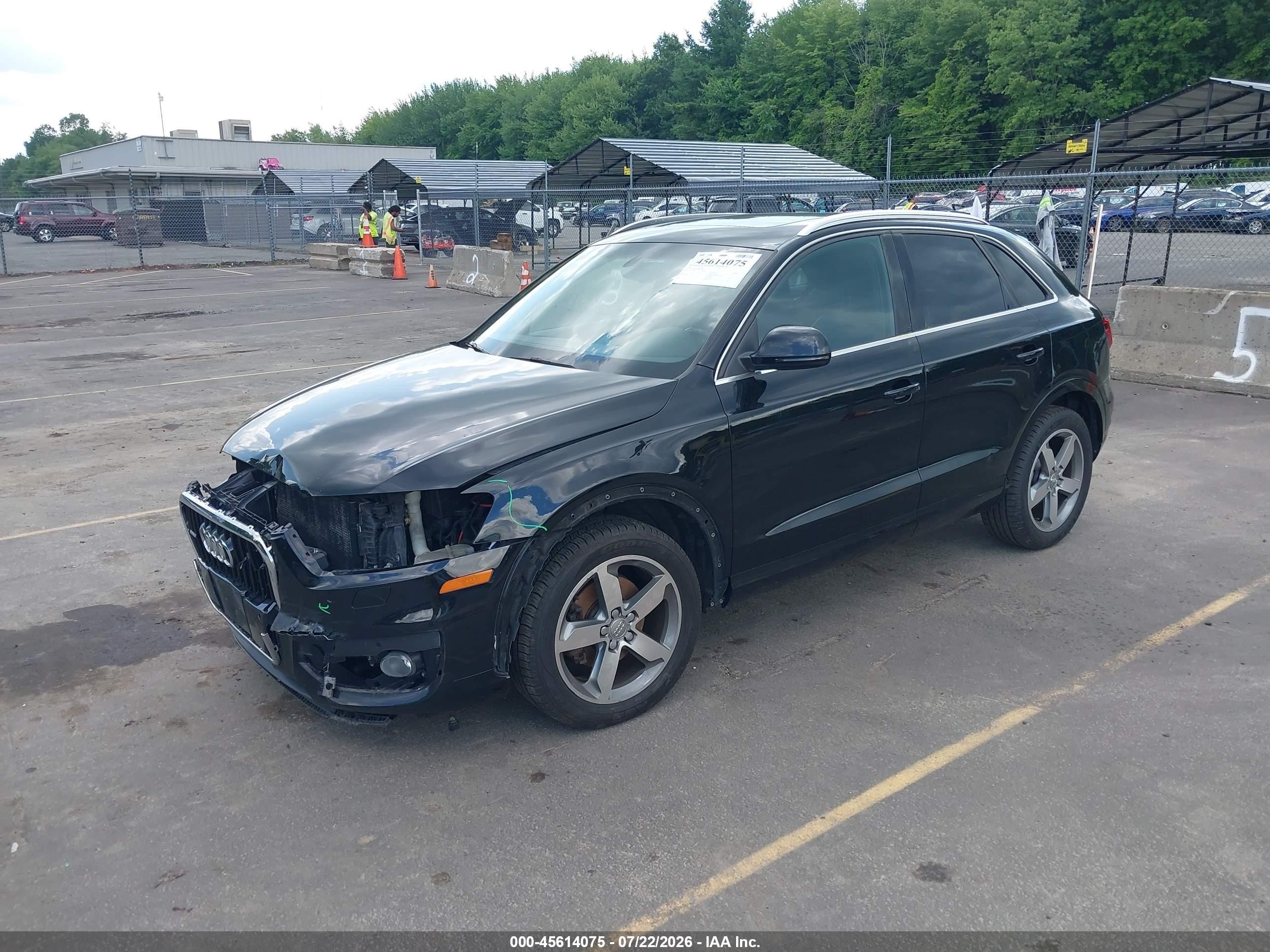 2015 Audi Q3 2.0t Premium Plus Black vin: WA1GFCFS9FR007826
