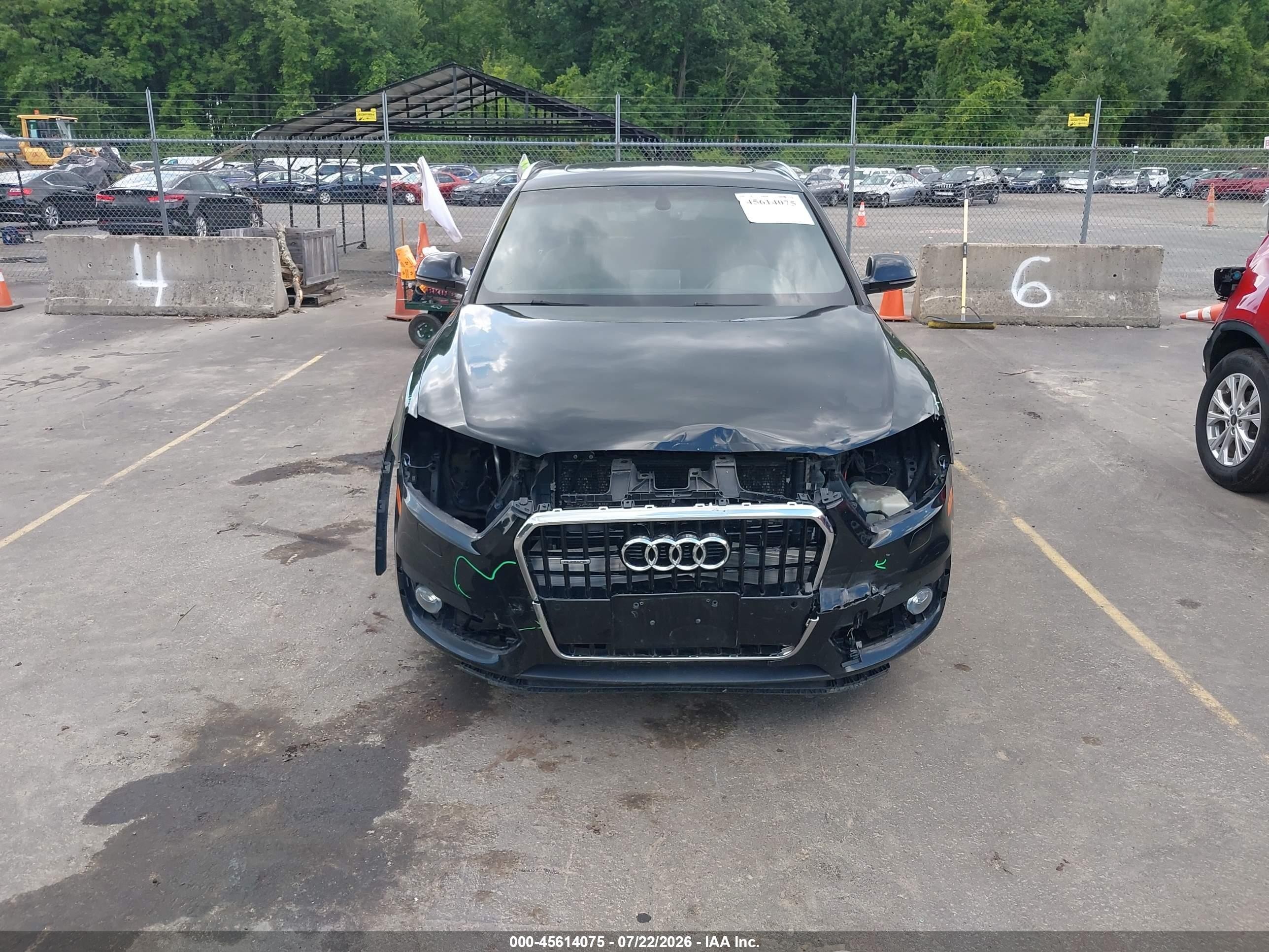 2015 Audi Q3 2.0t Premium Plus Black vin: WA1GFCFS9FR007826