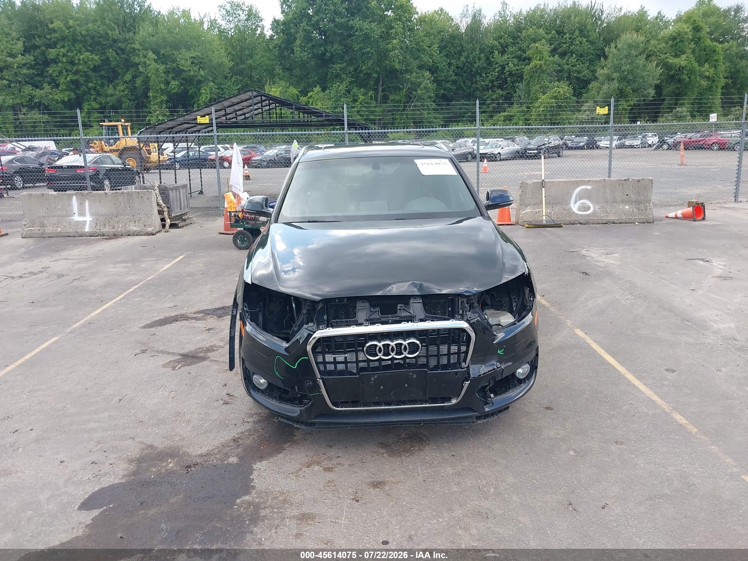 2015 Audi Q3 2.0t Premium Plus Black vin: WA1GFCFS9FR007826