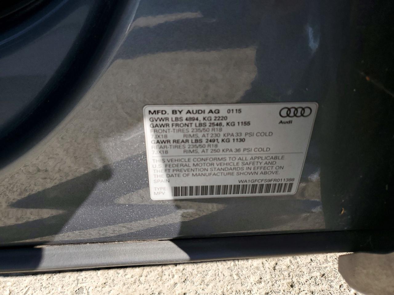 2015 Audi Q3 Prestige Серый vin: WA1GFCFS9FR011388