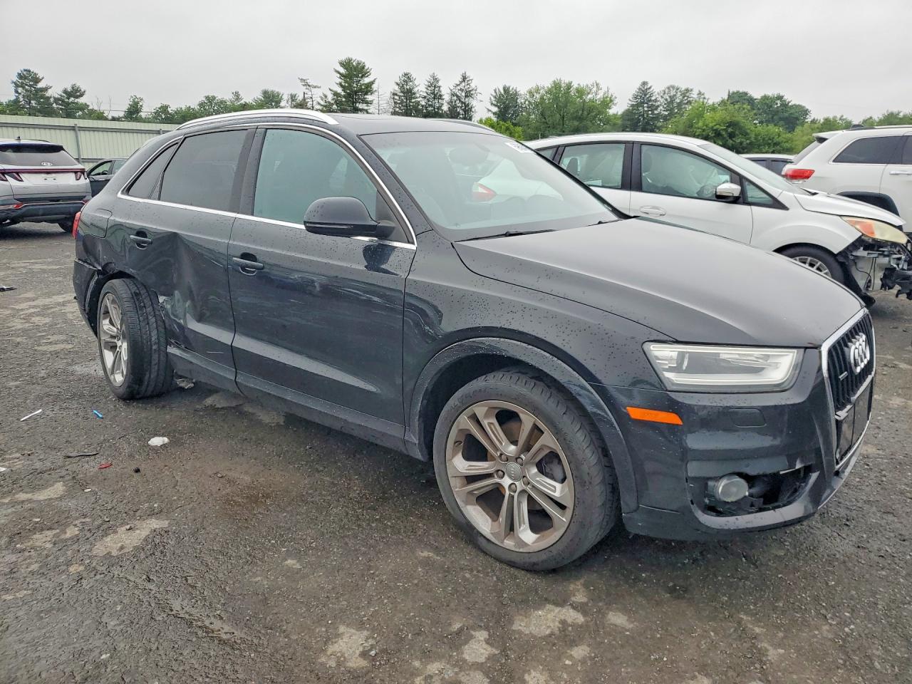 2015 Audi Q3 Black vin: WA1GFCFSXFR004756