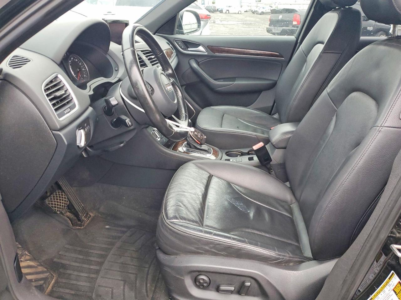 2015 Audi Q3 Black vin: WA1GFCFSXFR004756