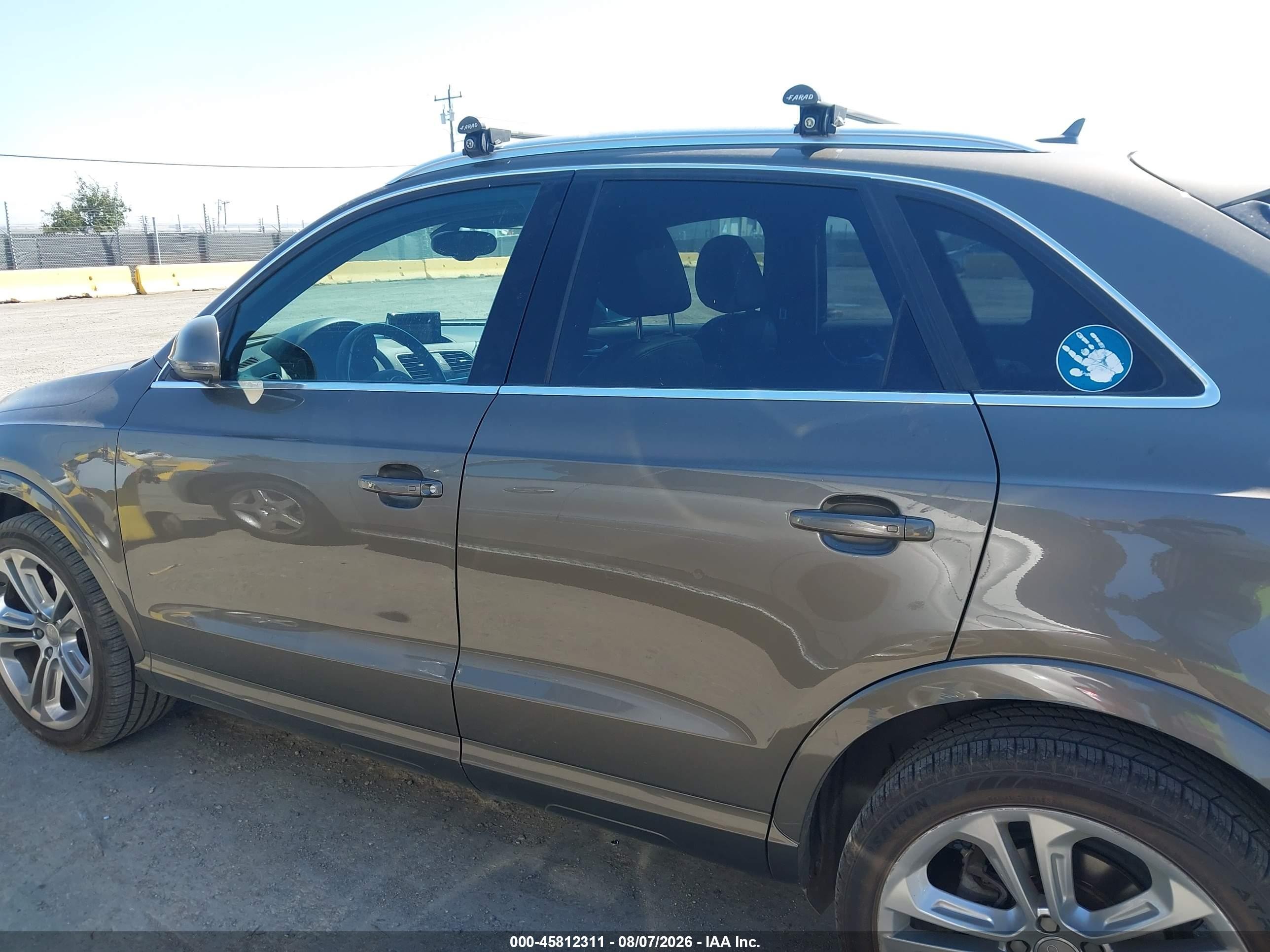 2015 Audi Q3 2.0t Premium Plus Brown vin: WA1GFCFSXFR011285