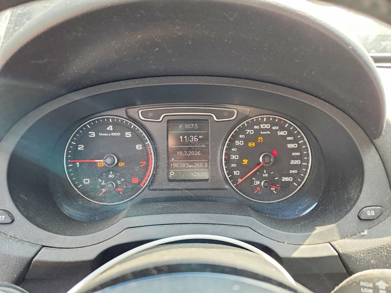 2015 Audi Q3 Prestige Black vin: WA1GFEFS1FR000719