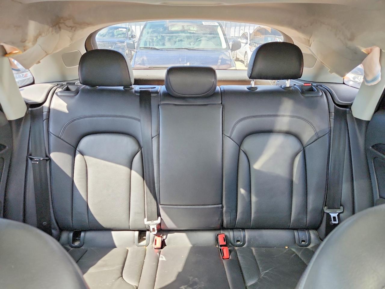 2015 Audi Q3 Prestige Black vin: WA1GFEFS1FR000719