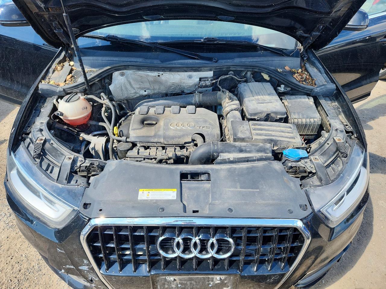 2015 Audi Q3 Prestige Black vin: WA1GFEFS1FR000719
