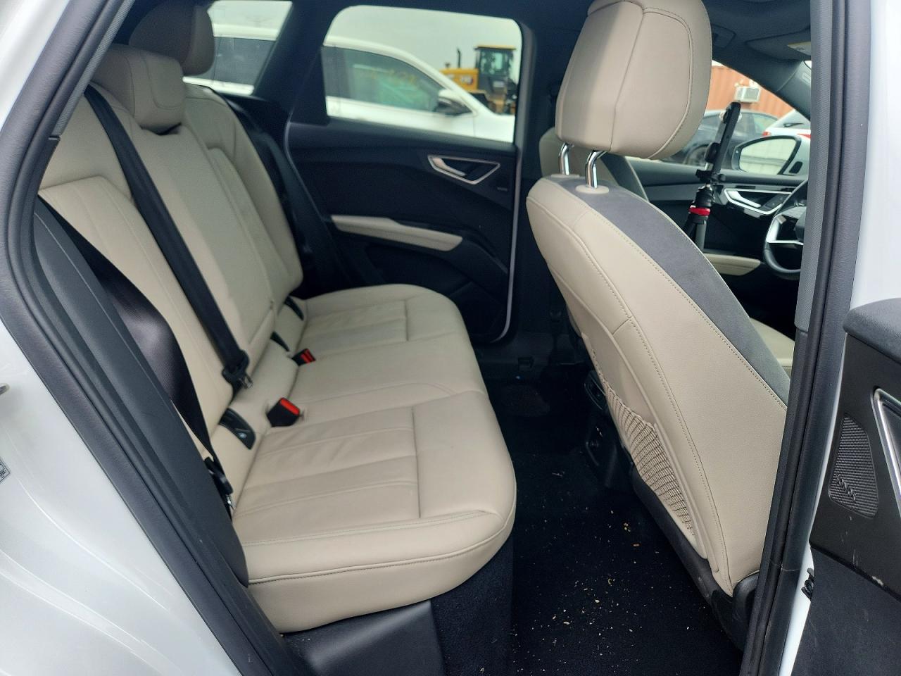 2022 Audi Q4 E-tron Premium Plus White vin: WA1H2BFZ5NP030408