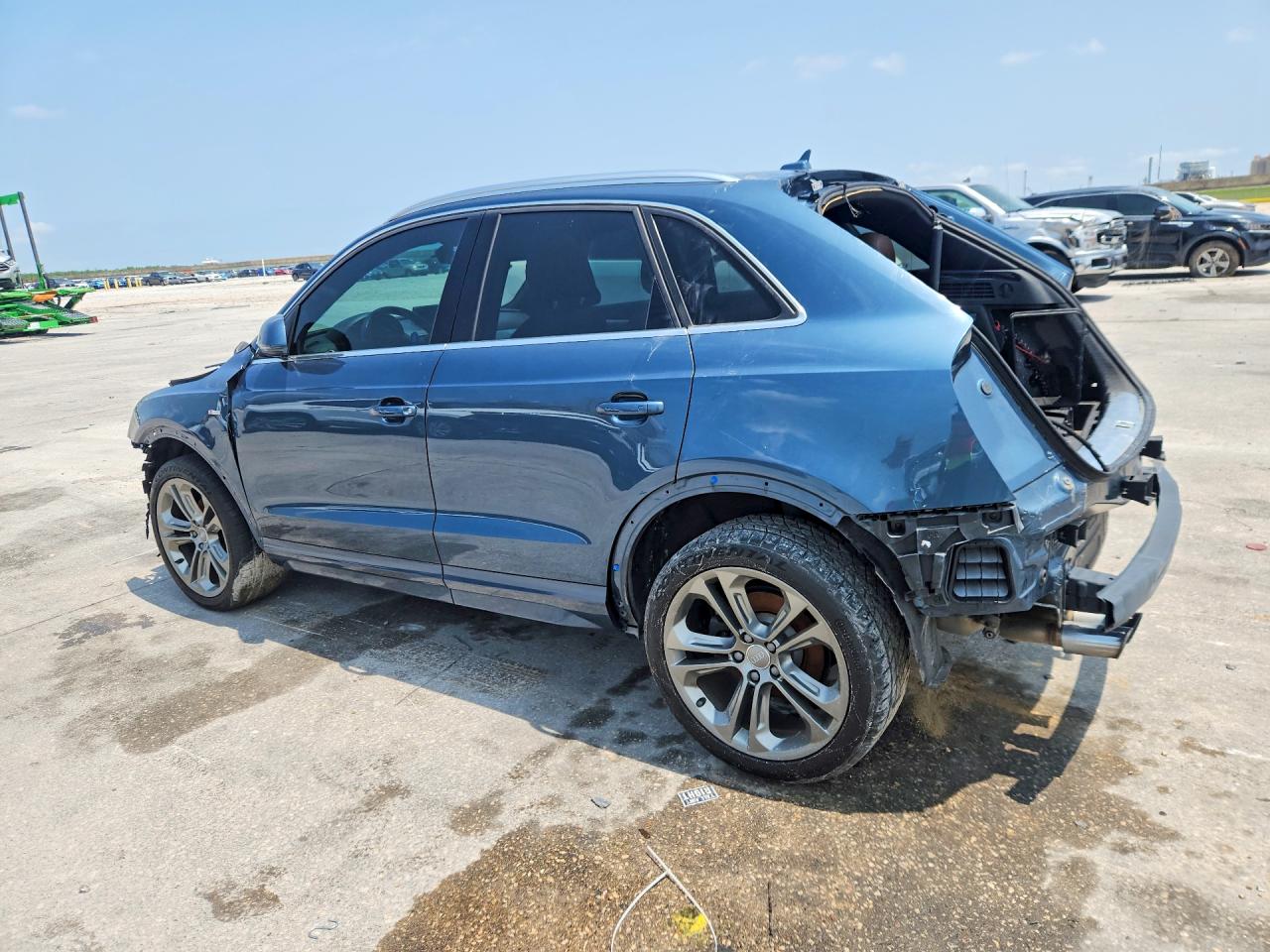 2018 Audi Q3 Blue vin: WA1JCCFS0JR007124
