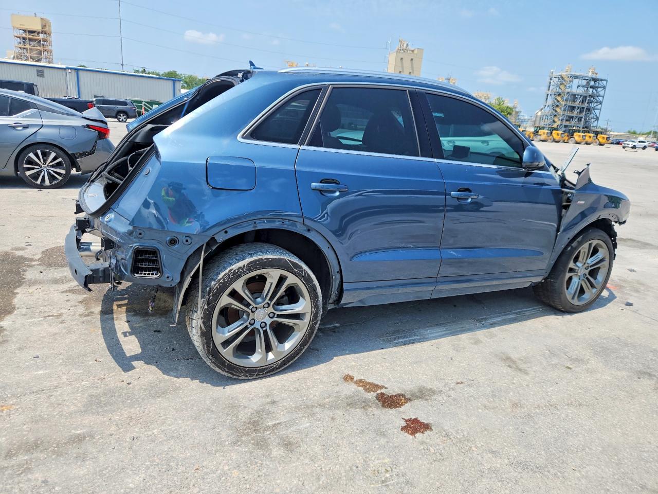2018 Audi Q3 Blue vin: WA1JCCFS0JR007124