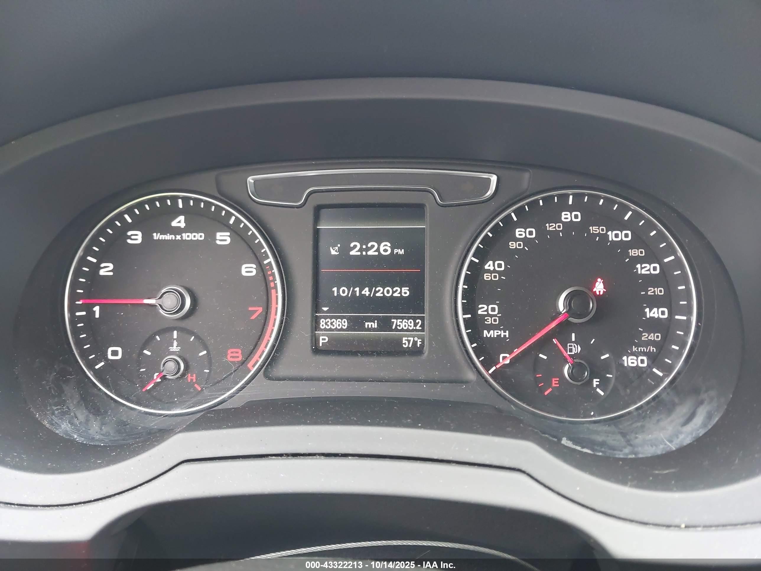 2018 Audi Q3 2.0t Premium/2.0t Sport Premium Silver vin: WA1JCCFS0JR021380