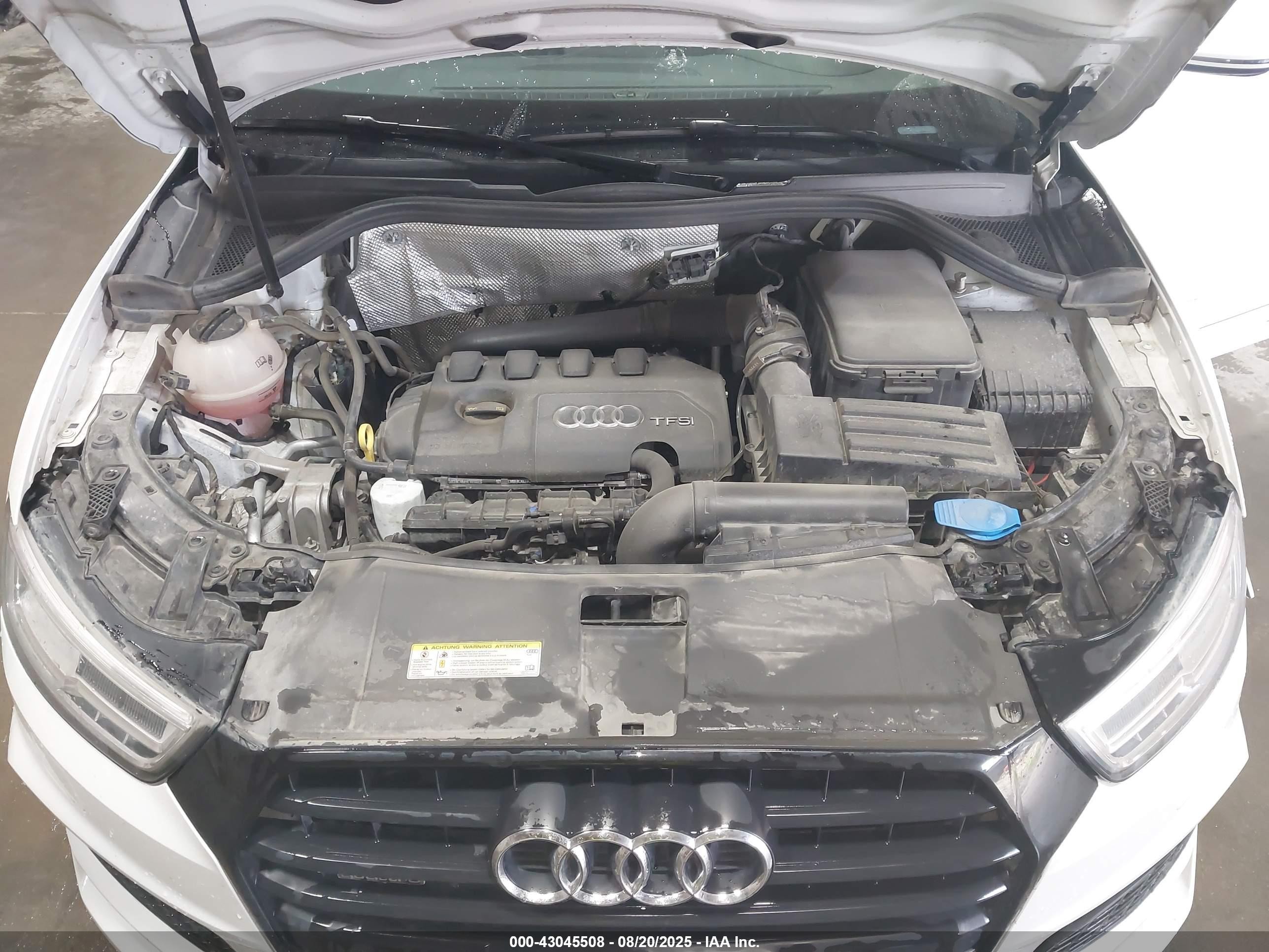 2018 Audi Q3 2.0t Premium/2.0t Sport Premium White vin: WA1JCCFS3JR001107