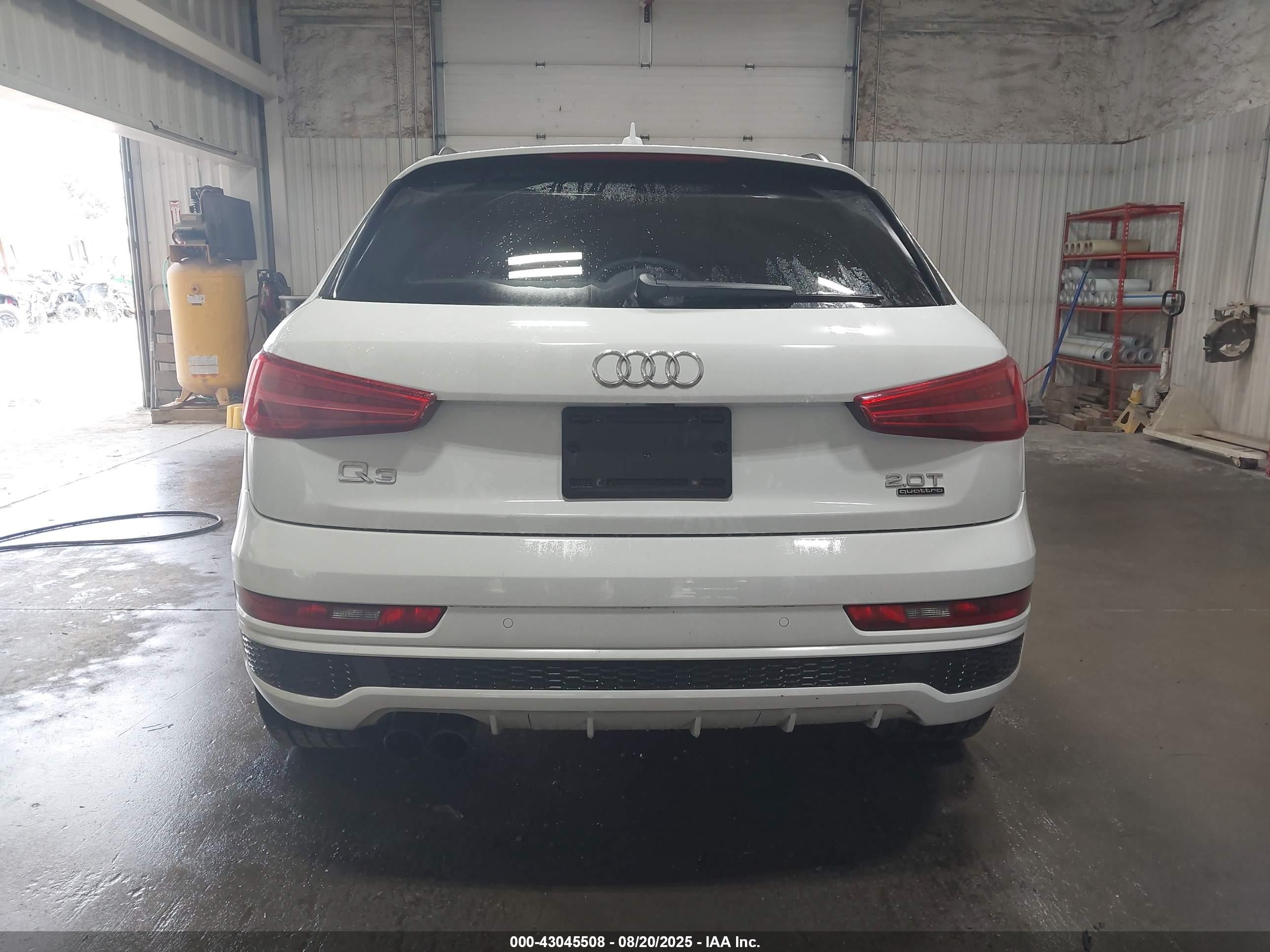 2018 Audi Q3 2.0t Premium/2.0t Sport Premium White vin: WA1JCCFS3JR001107