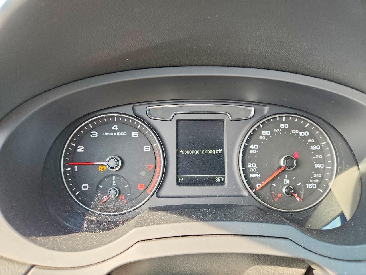 2018 Audi Q3 Premium Plus White vin: WA1JCCFS4JR032494