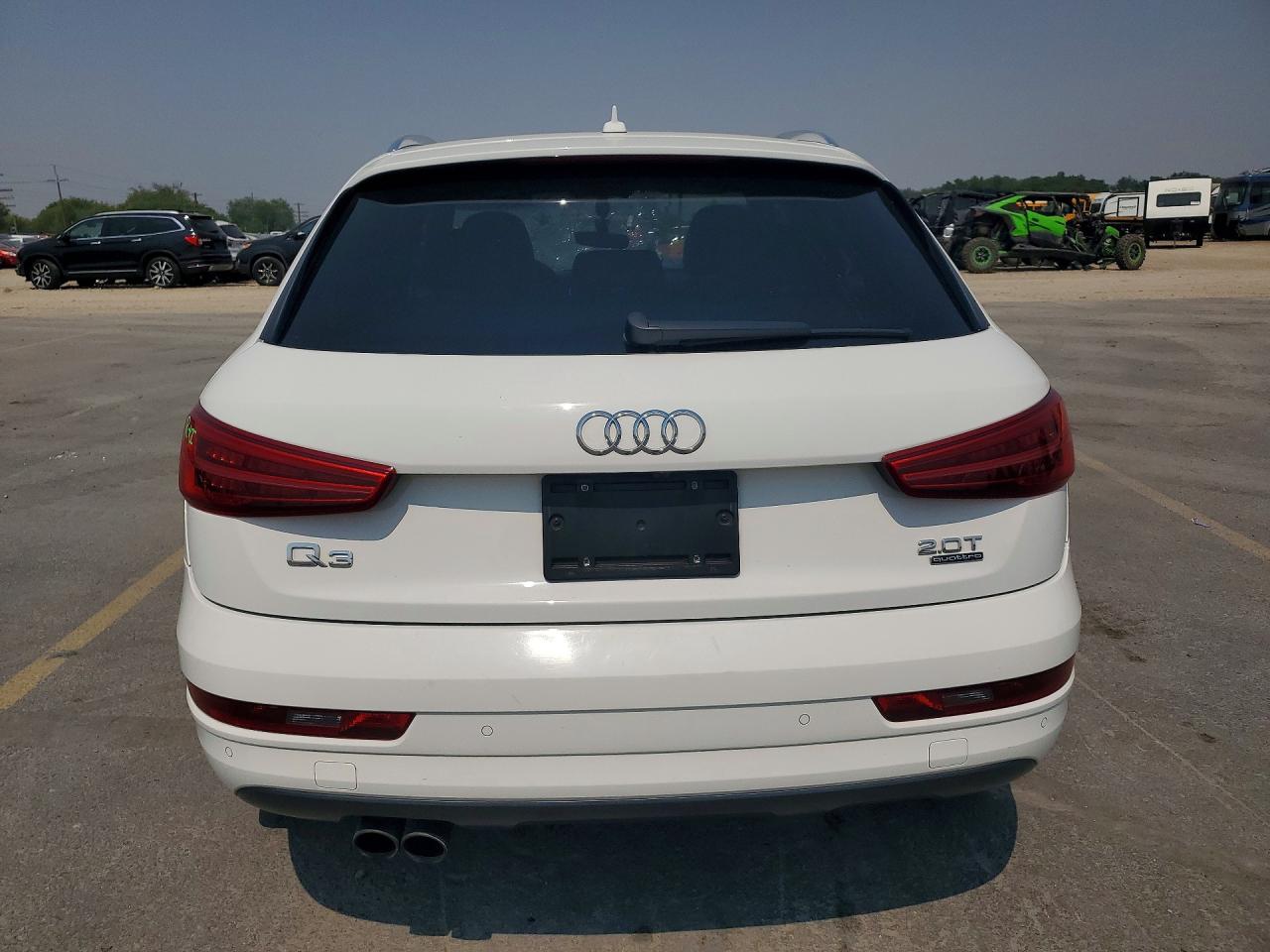 2018 Audi Q3 Premium Plus White vin: WA1JCCFSXJR030670