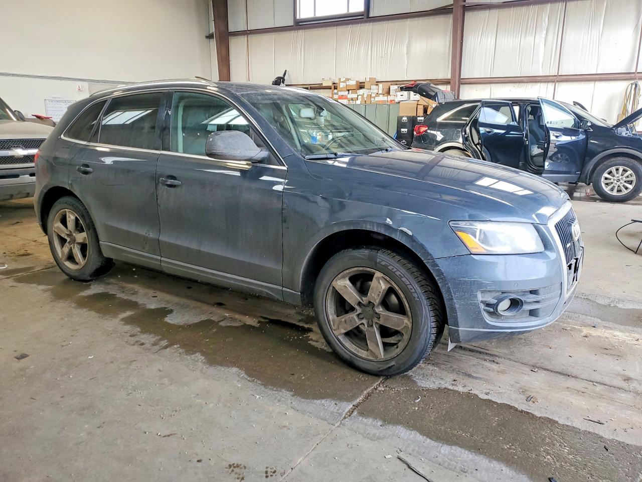 2009 Audi Q5 3.2 Gray vin: WA1KK78R09A009636