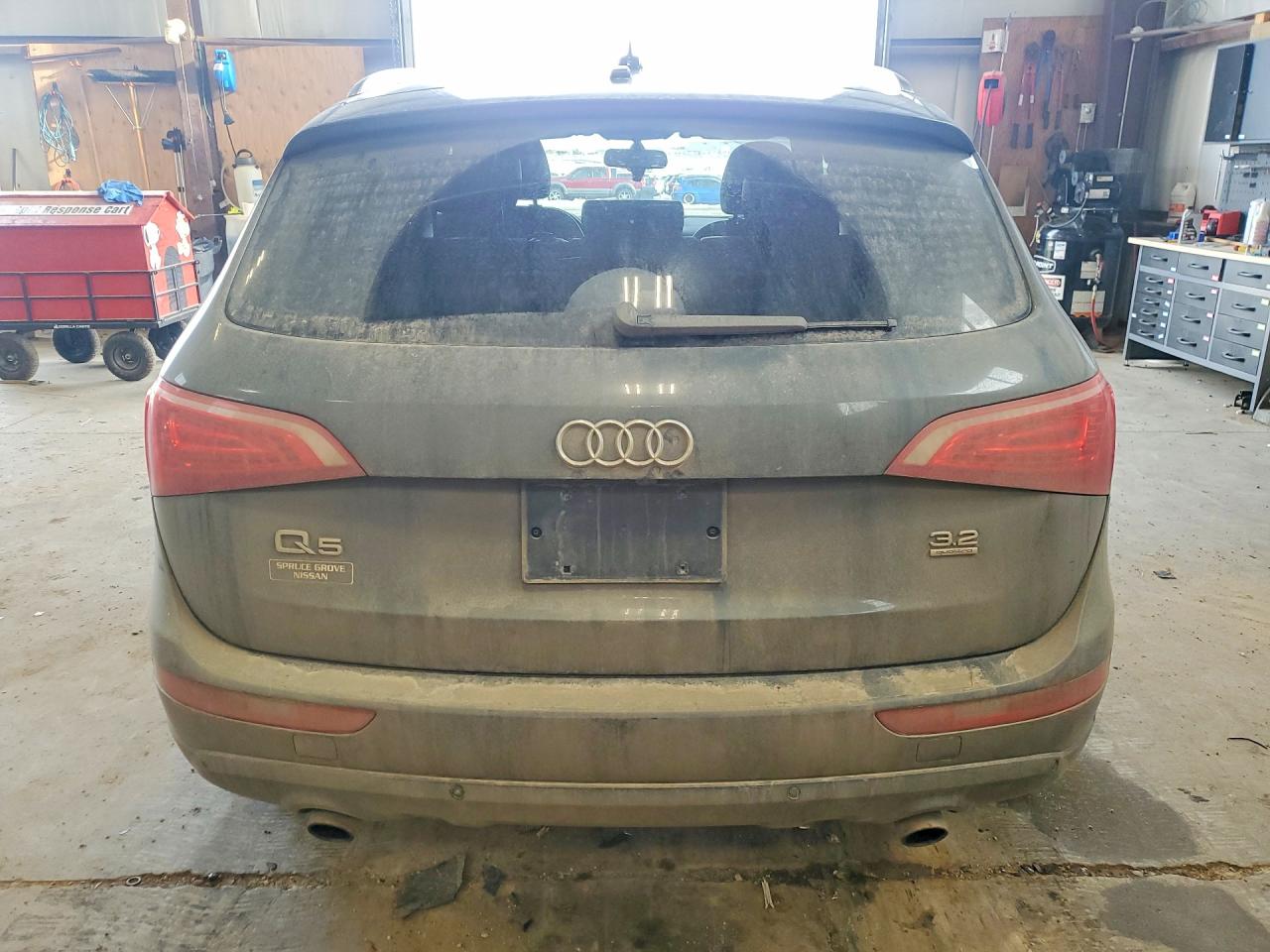 2009 Audi Q5 3.2 Gray vin: WA1KK78R09A009636