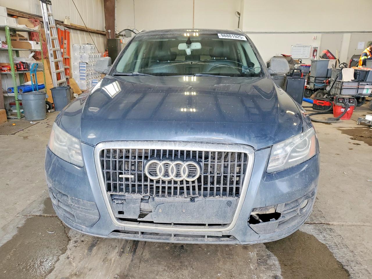 2009 Audi Q5 3.2 Gray vin: WA1KK78R09A009636