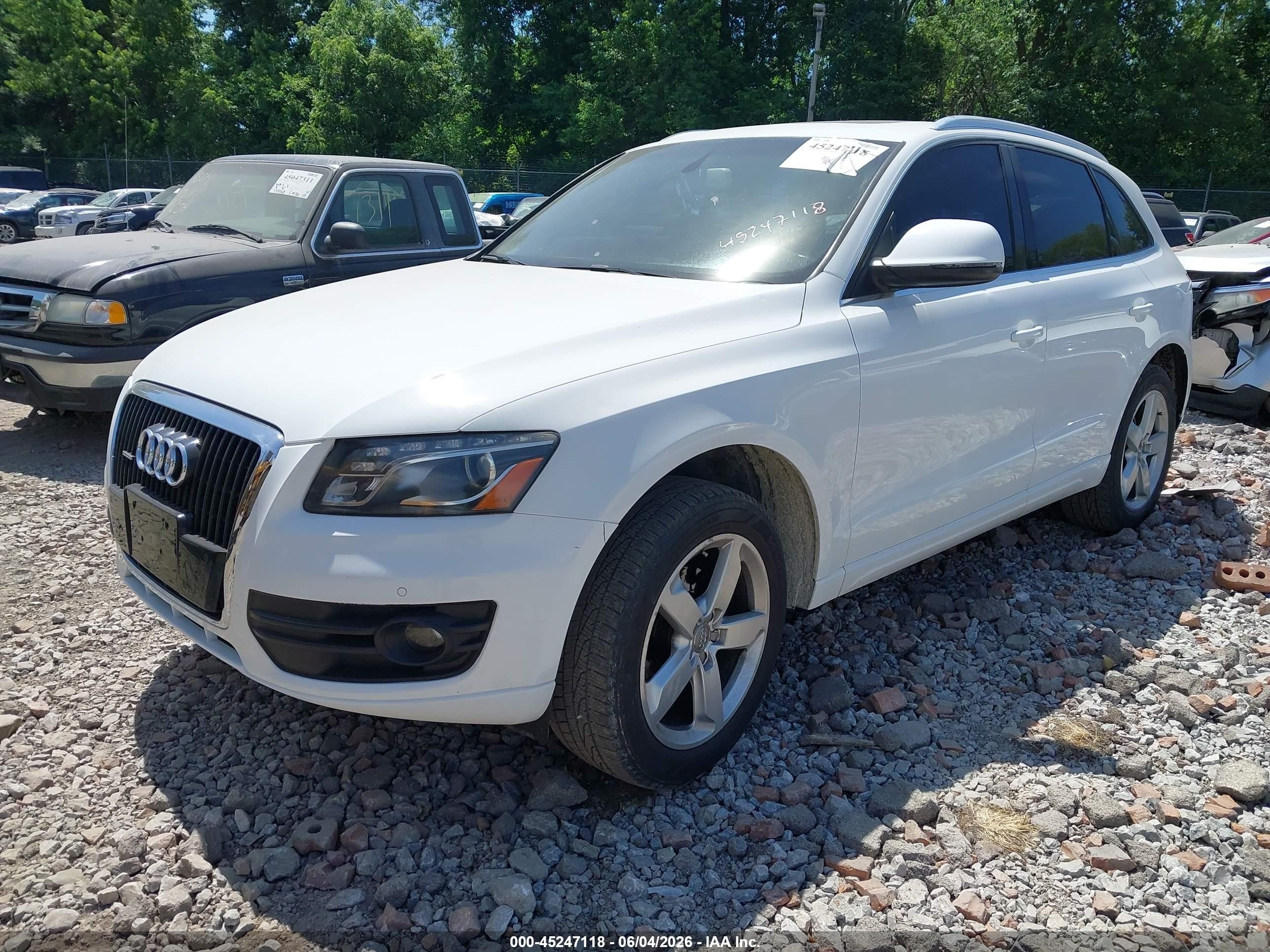 2009 Audi Q5 3.2 Premium White vin: WA1KK78R09A023360