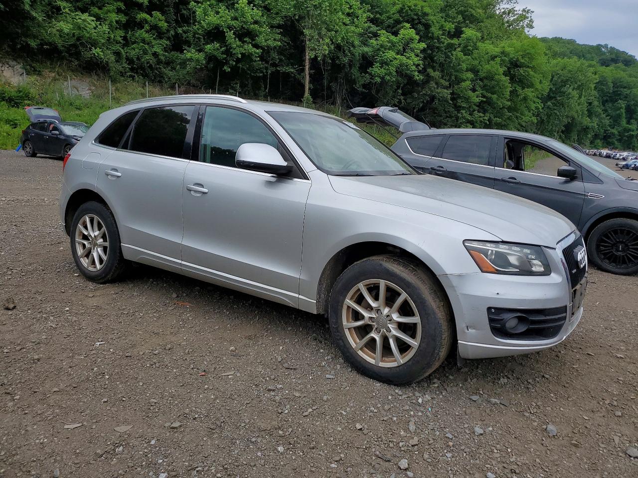 2009 Audi Q5 3.2 Silver vin: WA1KK78R09A023410