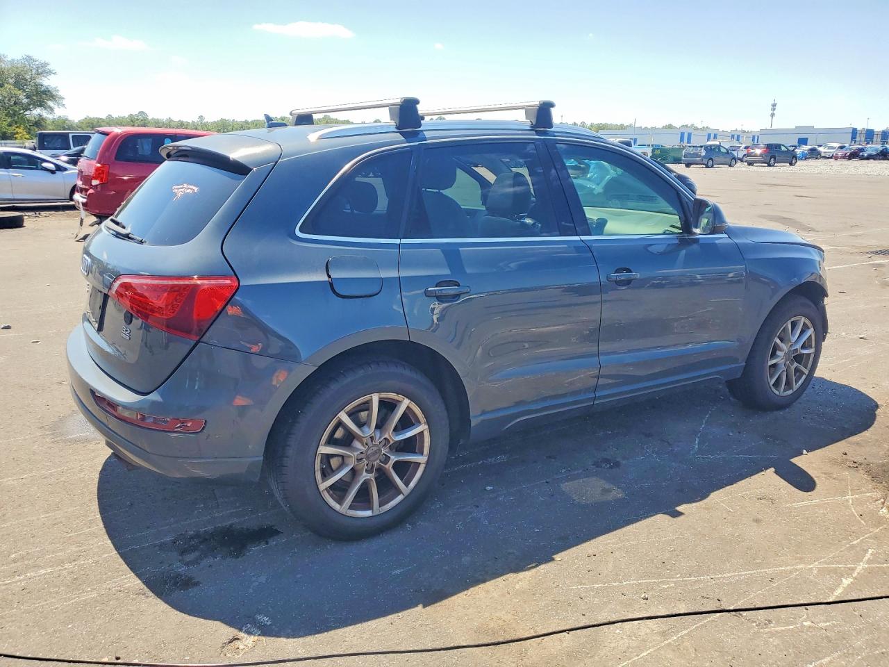 2009 Audi Q5 3.2 Gray vin: WA1KK78R09A025500