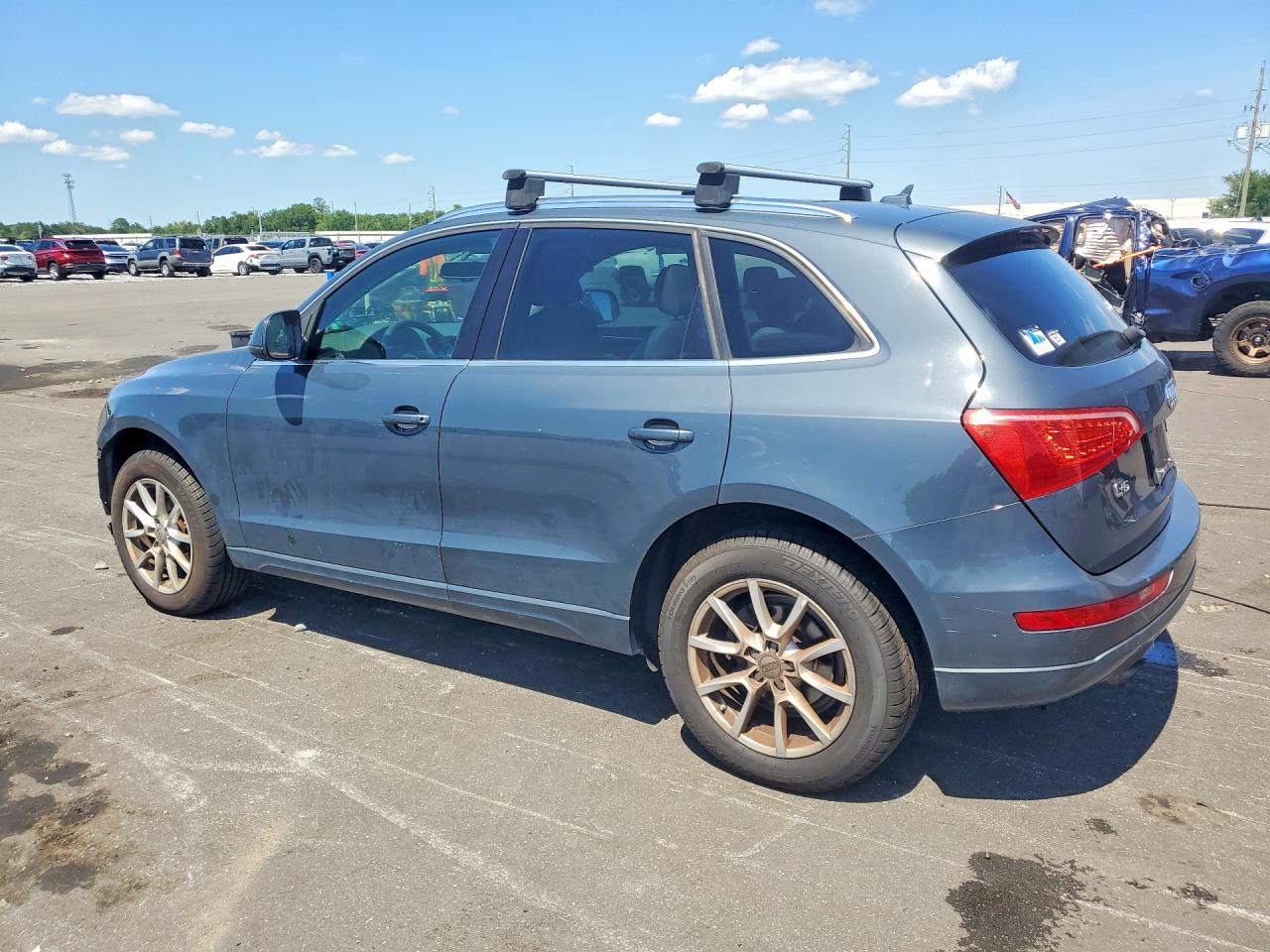 2009 Audi Q5 3.2 Gray vin: WA1KK78R09A025500