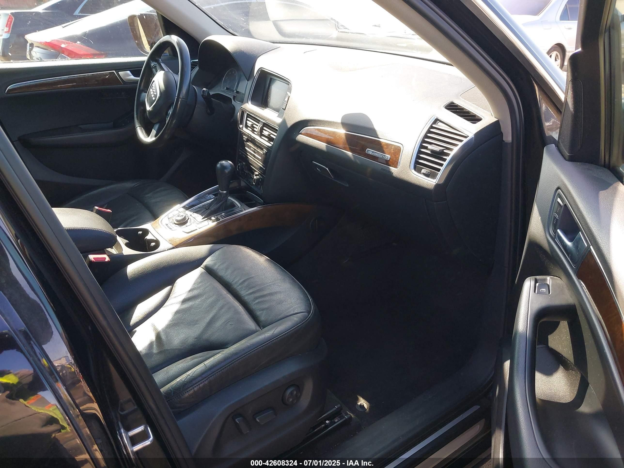 2009 Audi Q5 3.2 Premium Black vin: WA1KK78R29A031718