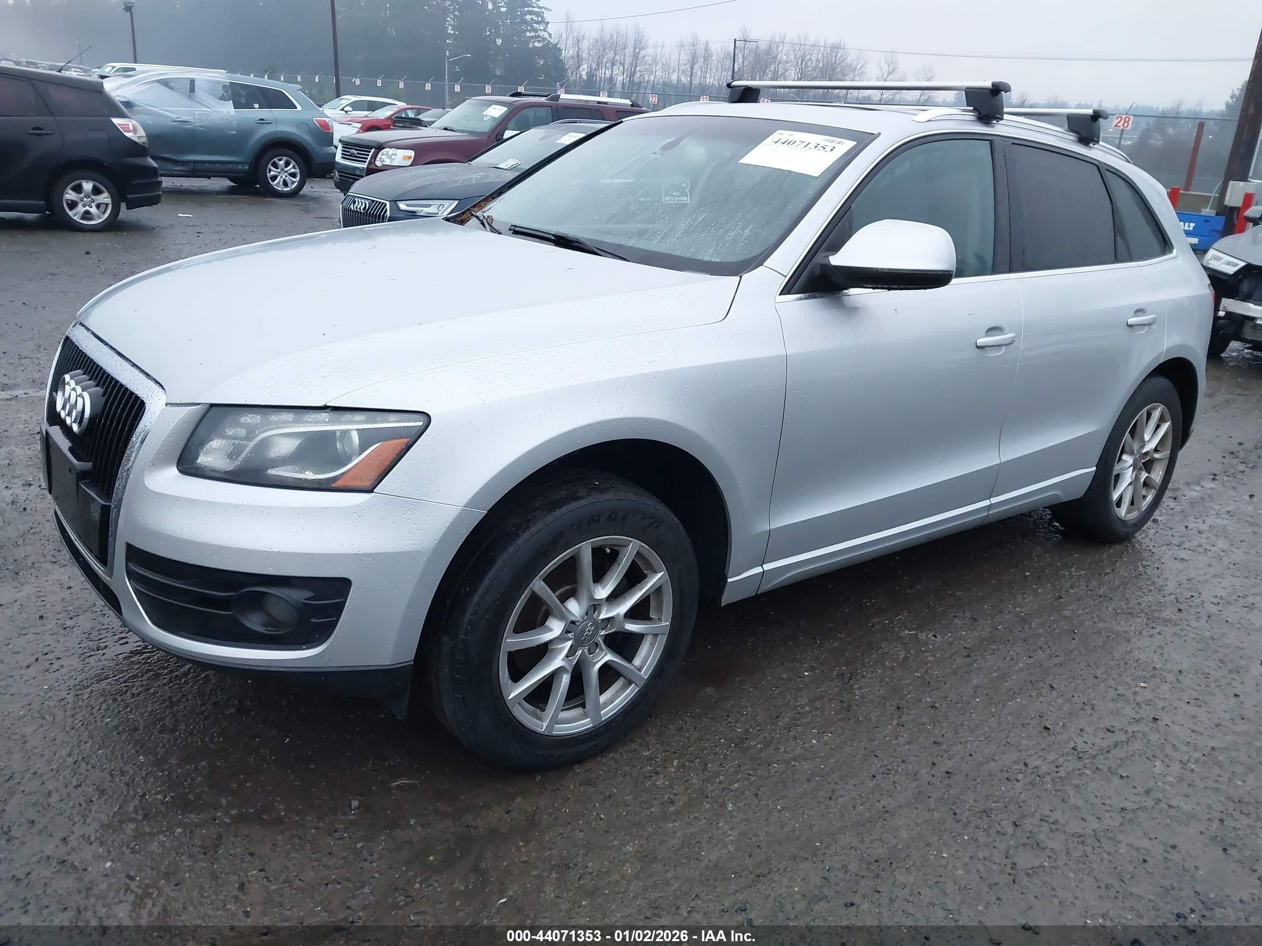 2009 Audi Q5 3.2 Premium Silver vin: WA1KK78R39A024776
