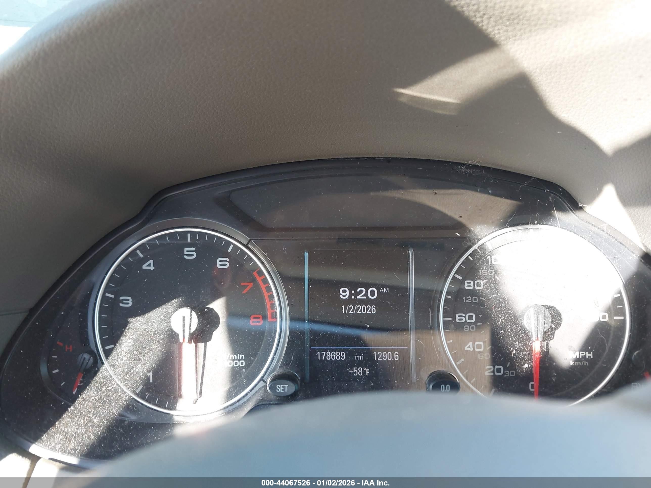 2009 Audi Q5 3.2 Premium White vin: WA1KK78R49A054157