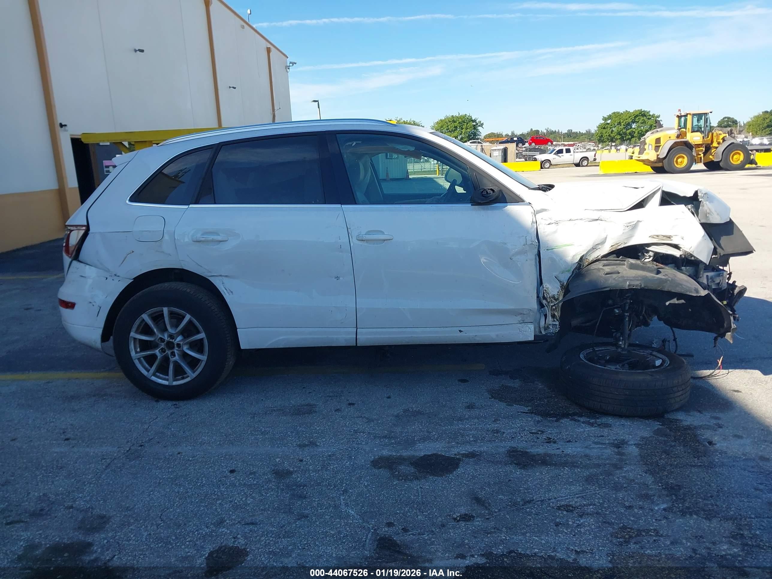 2009 Audi Q5 3.2 Premium White vin: WA1KK78R49A054157