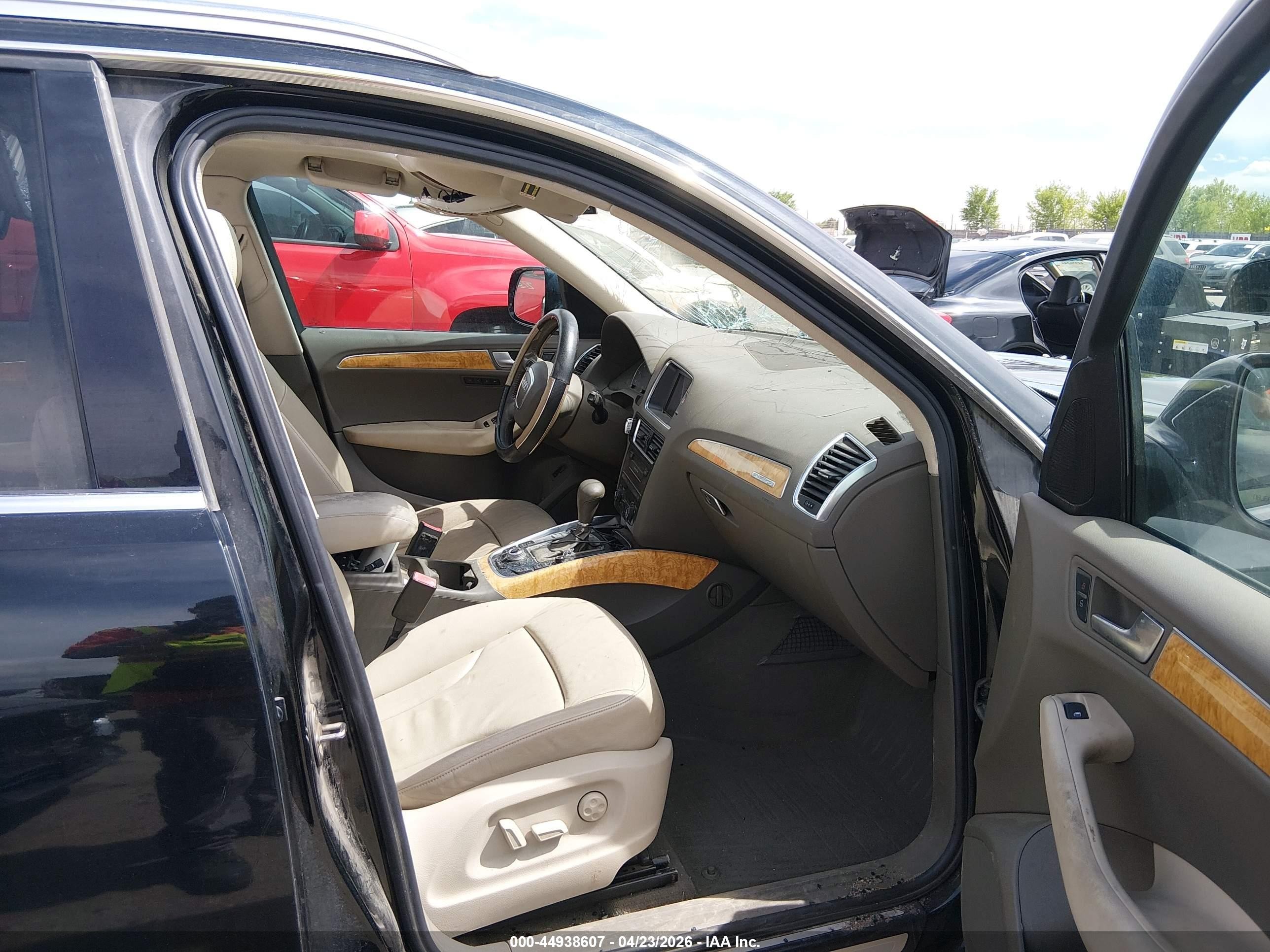 2009 Audi Q5 3.2 Premium Black vin: WA1KK78R59A024598