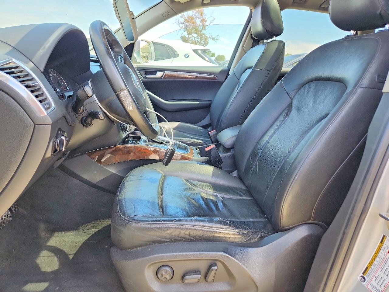 2009 Audi Q5 3.2 Silver vin: WA1KK78R59A024861
