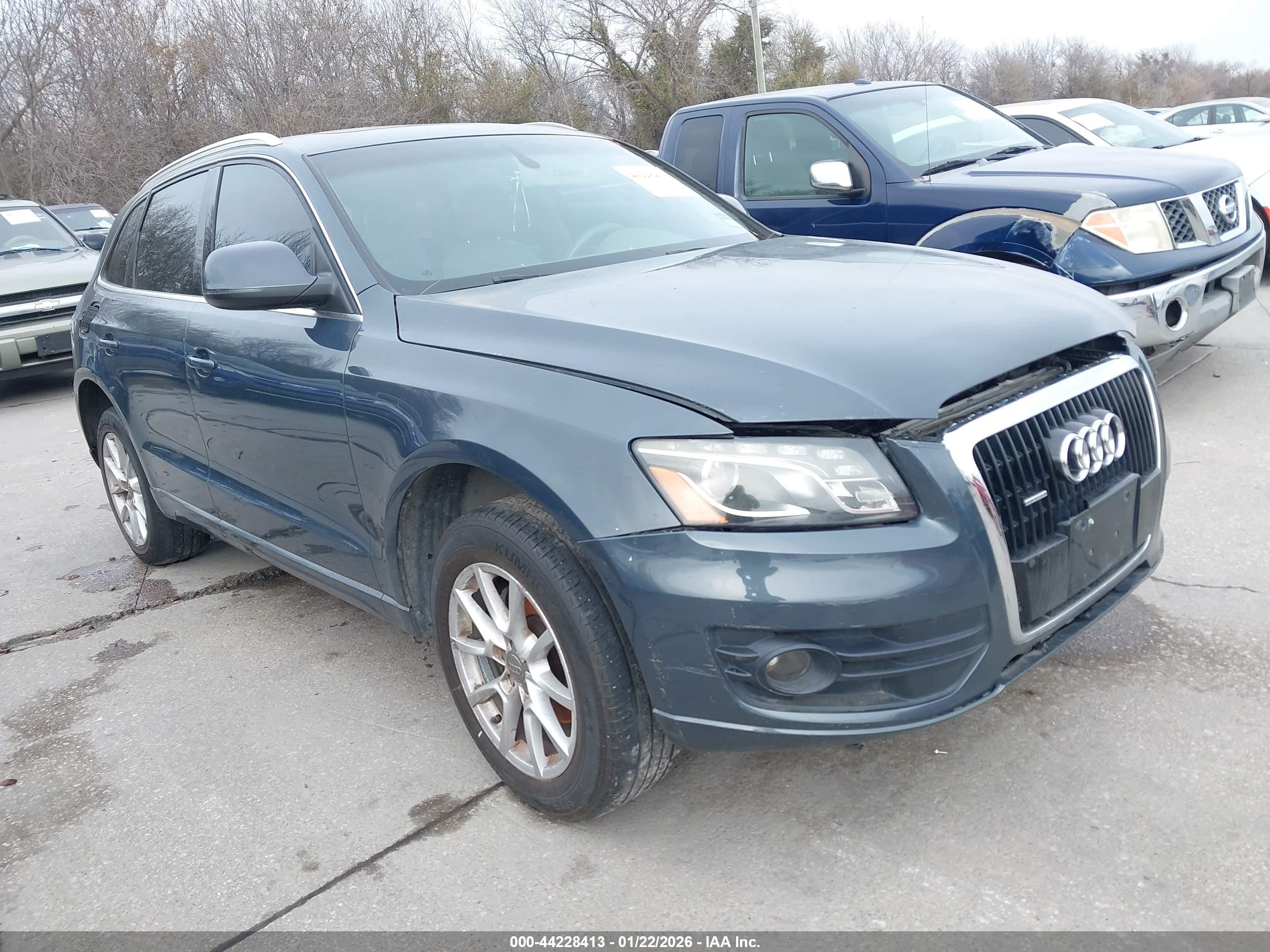 2009 Audi Q5 3.2 Premium Blue vin: WA1KK78R69A025033