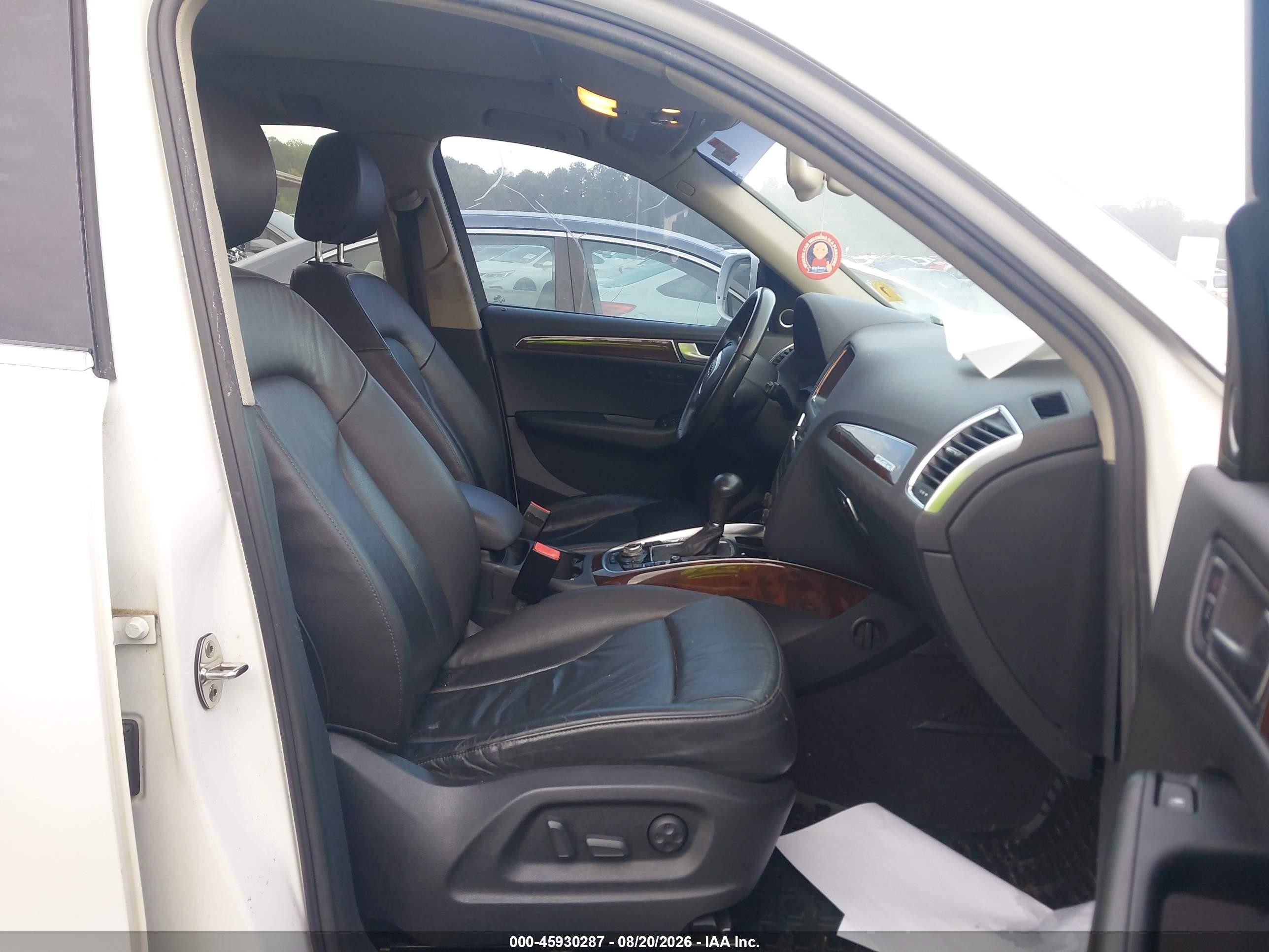 2009 Audi Q5 3.2 Premium White vin: WA1KK78R79A009665