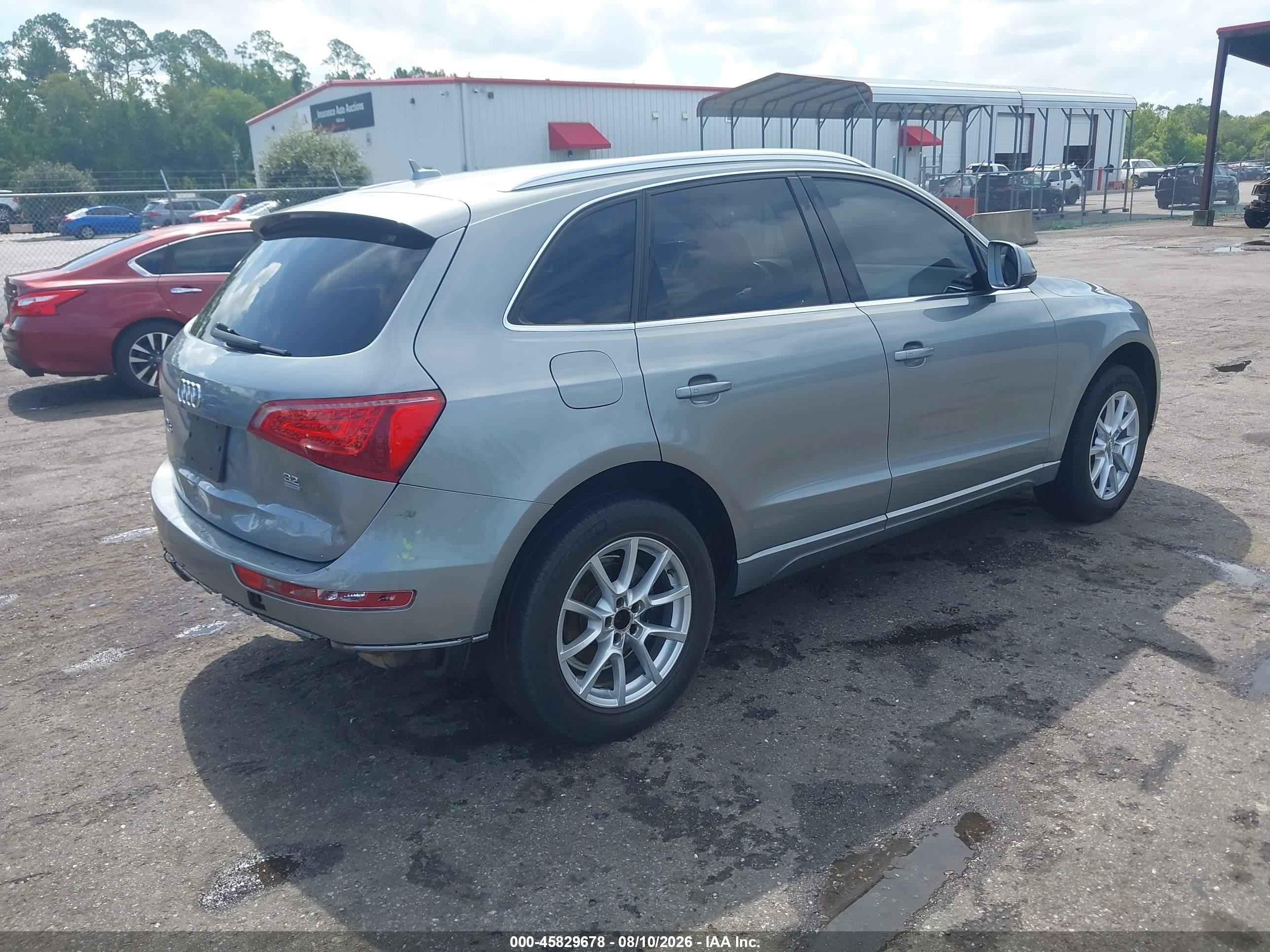 2009 Audi Q5 3.2 Premium Серебряный vin: WA1KK78RX9A031823